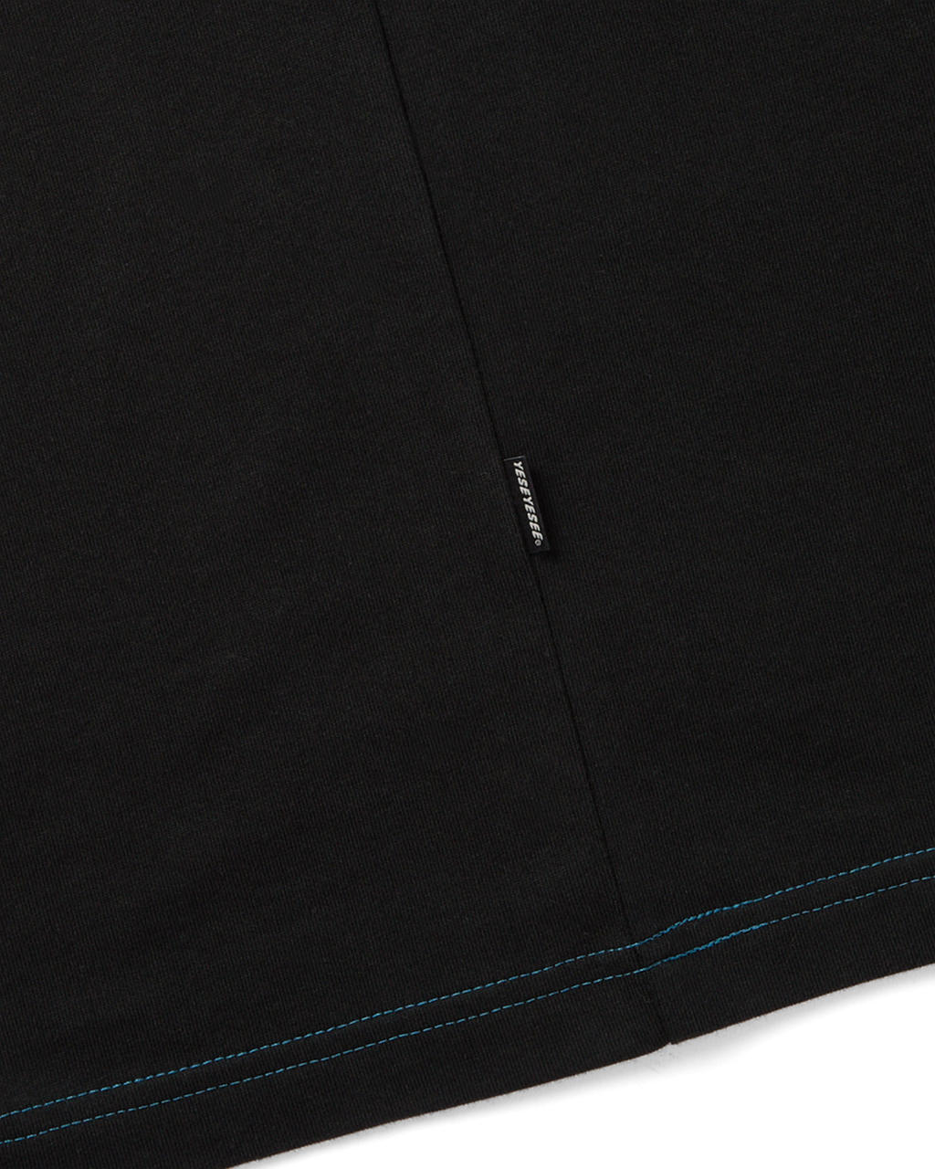 yeseyesee - Contrast Stitch Chain Logo Tee (Black) product image 5 | TRAB K-Fashion Australia