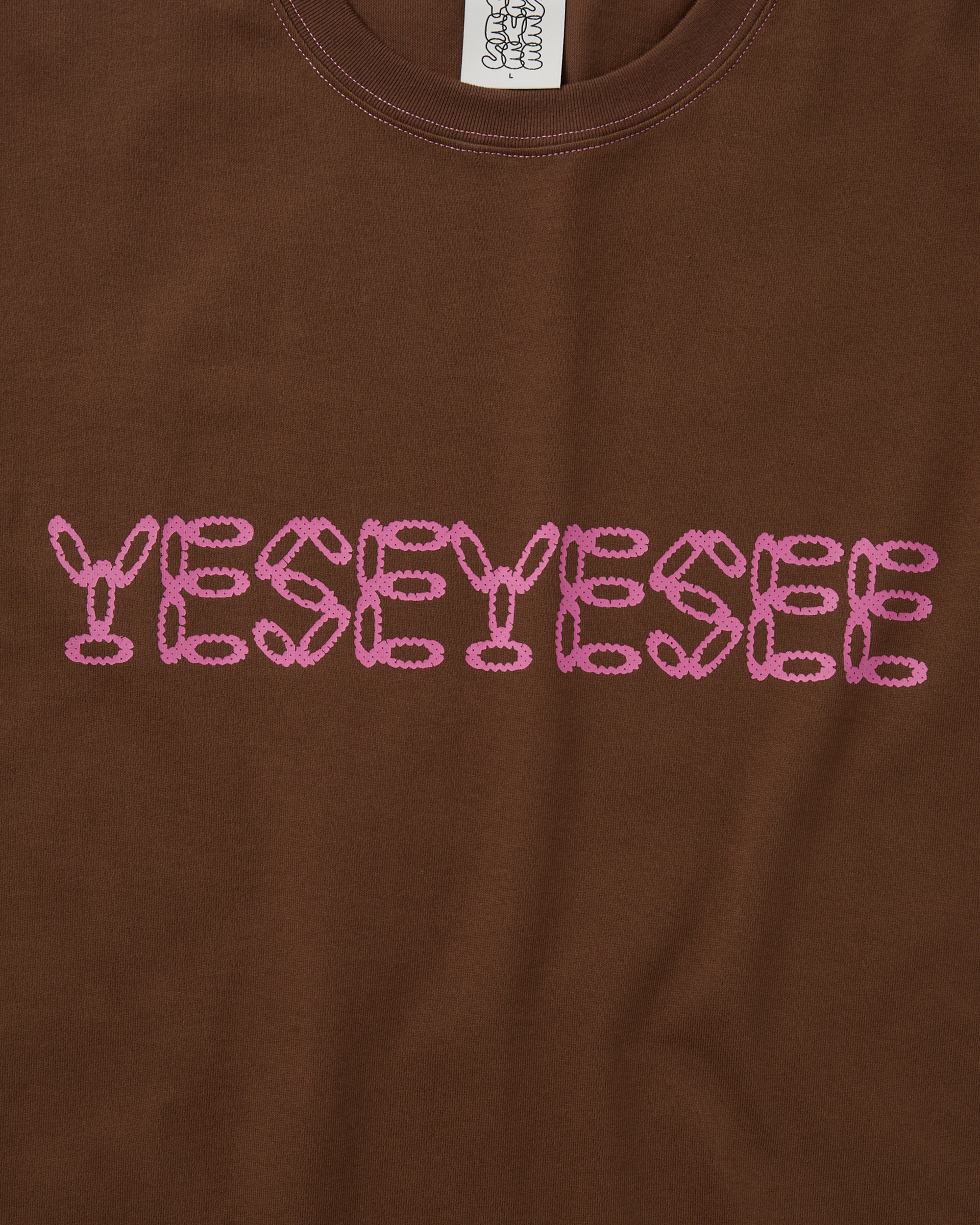 yeseyesee - Contrast Stitch Chain Logo Tee (Brown) product image 4 | TRAB K-Fashion Australia