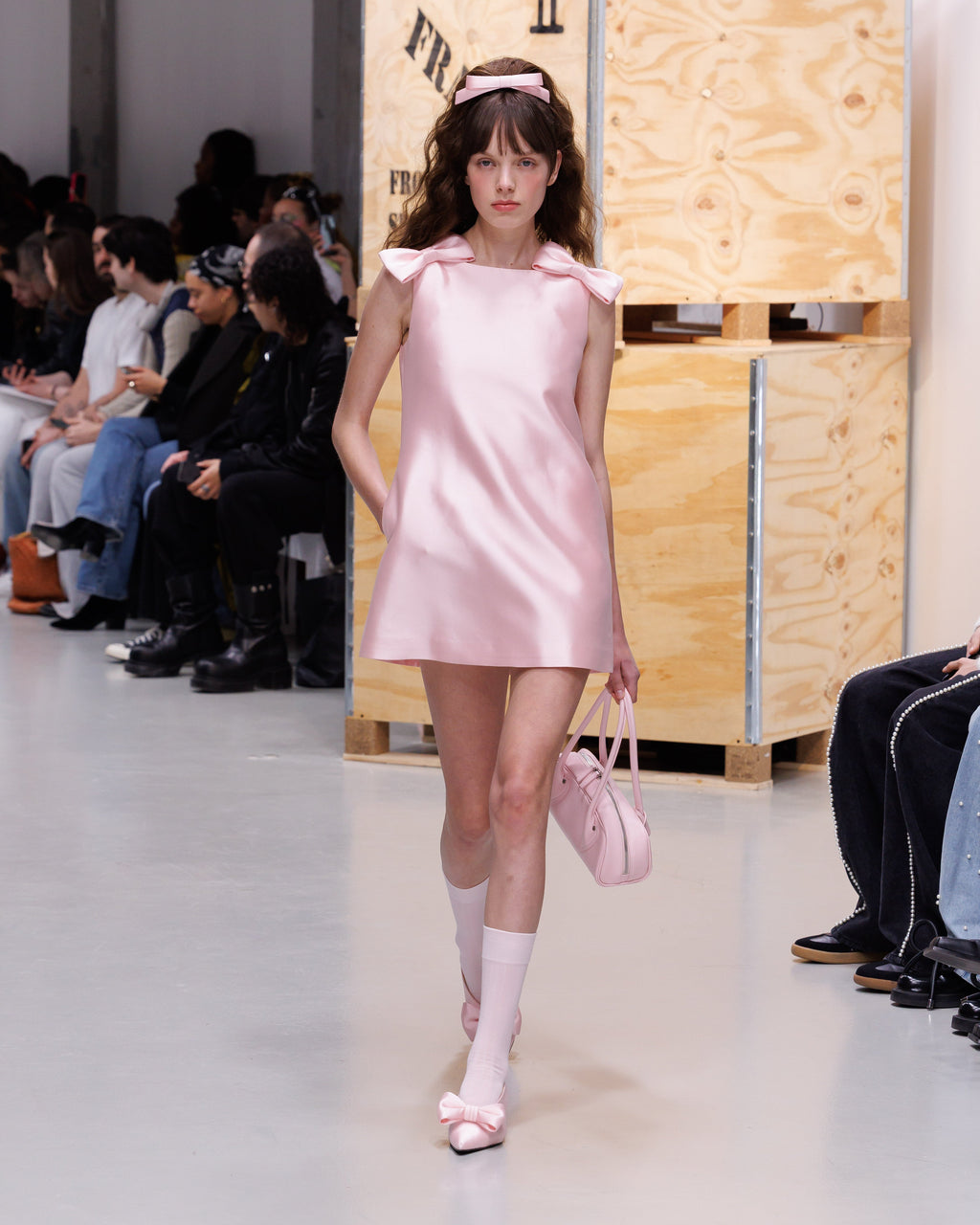 Kimhe Kim - L'amour Flute Bag (Pink) product image 3 | TRAB K-Fashion Australia