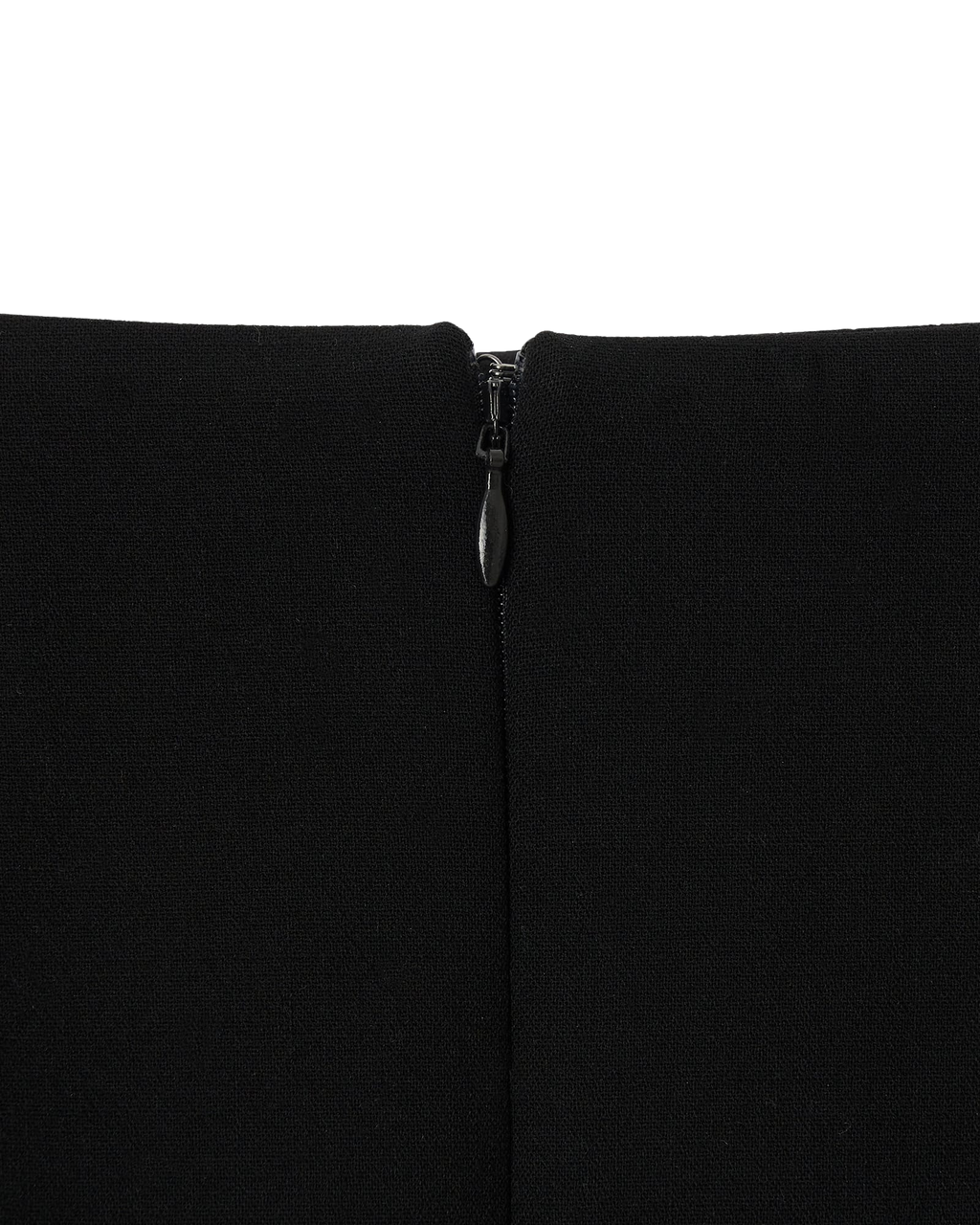 Kimhe Kim - Mini Skirt With Bi-Color Bows (Black/Ivory) product image 7 | TRAB K-Fashion Australia