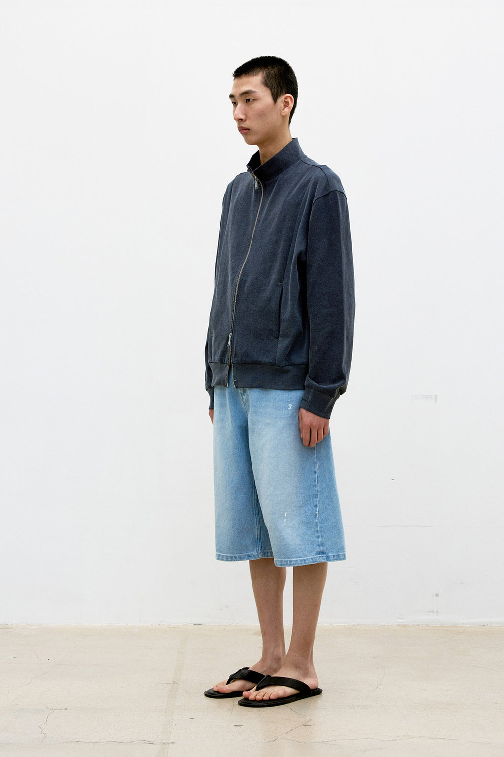 Coor - Painted Washed Bermuda Jeans (Washed Indigo) product image 3 | TRAB K-Fashion Australia