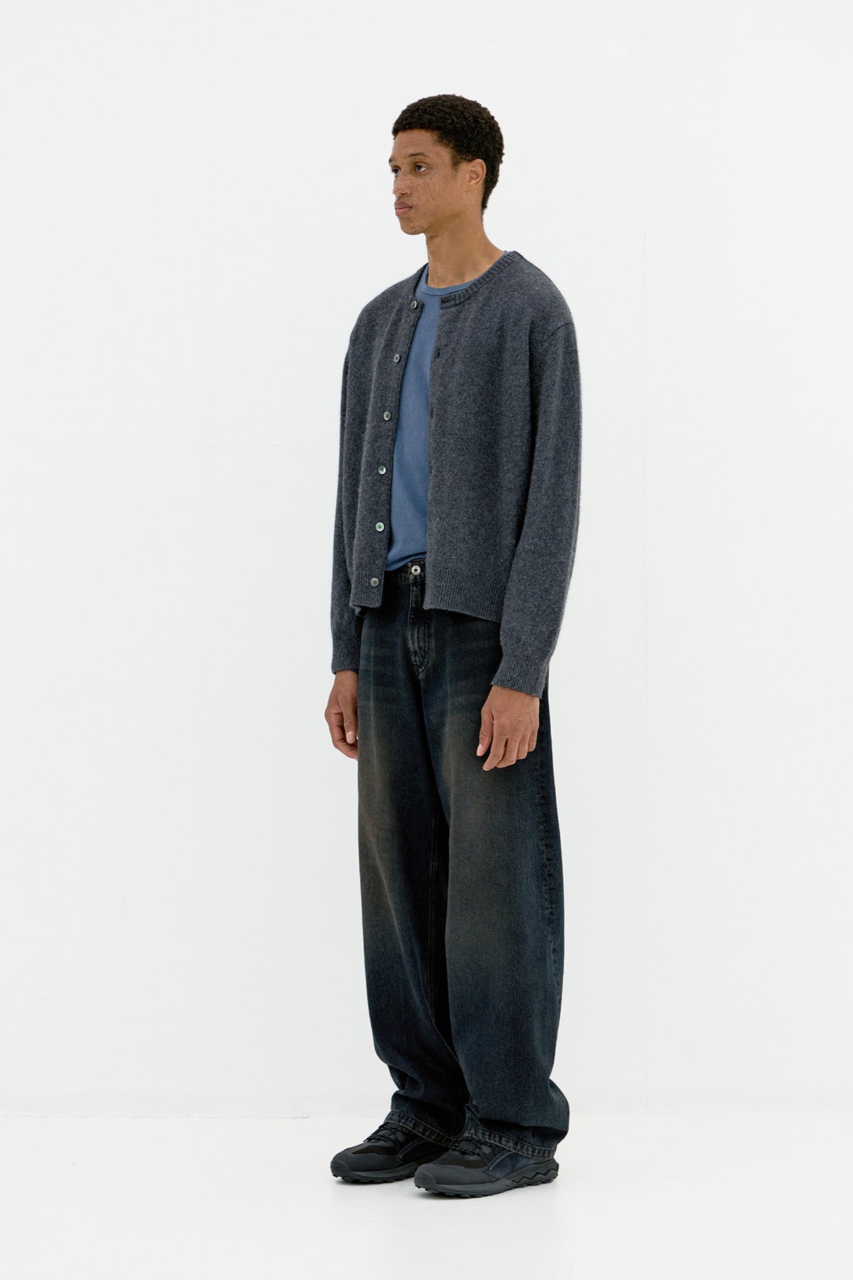 Coor - [Pre-Order – Ships November 11] Raccoon Cropped Round Cardigan (Charcoal Gray) product image 3 | TRAB K-Fashion Australia
