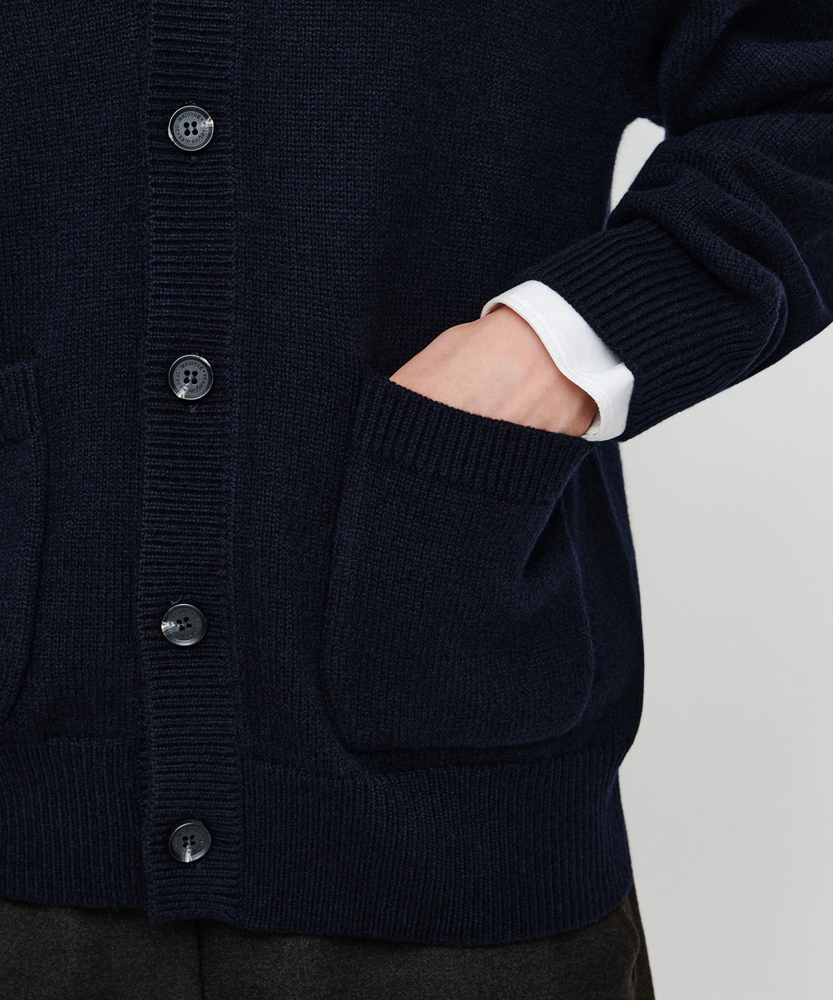 Marithe & Francois Girbaud - Premium Small Classic Logo Cashmere V-neck Cardigan (Navy) product image 4 | TRAB K-Fashion Australia