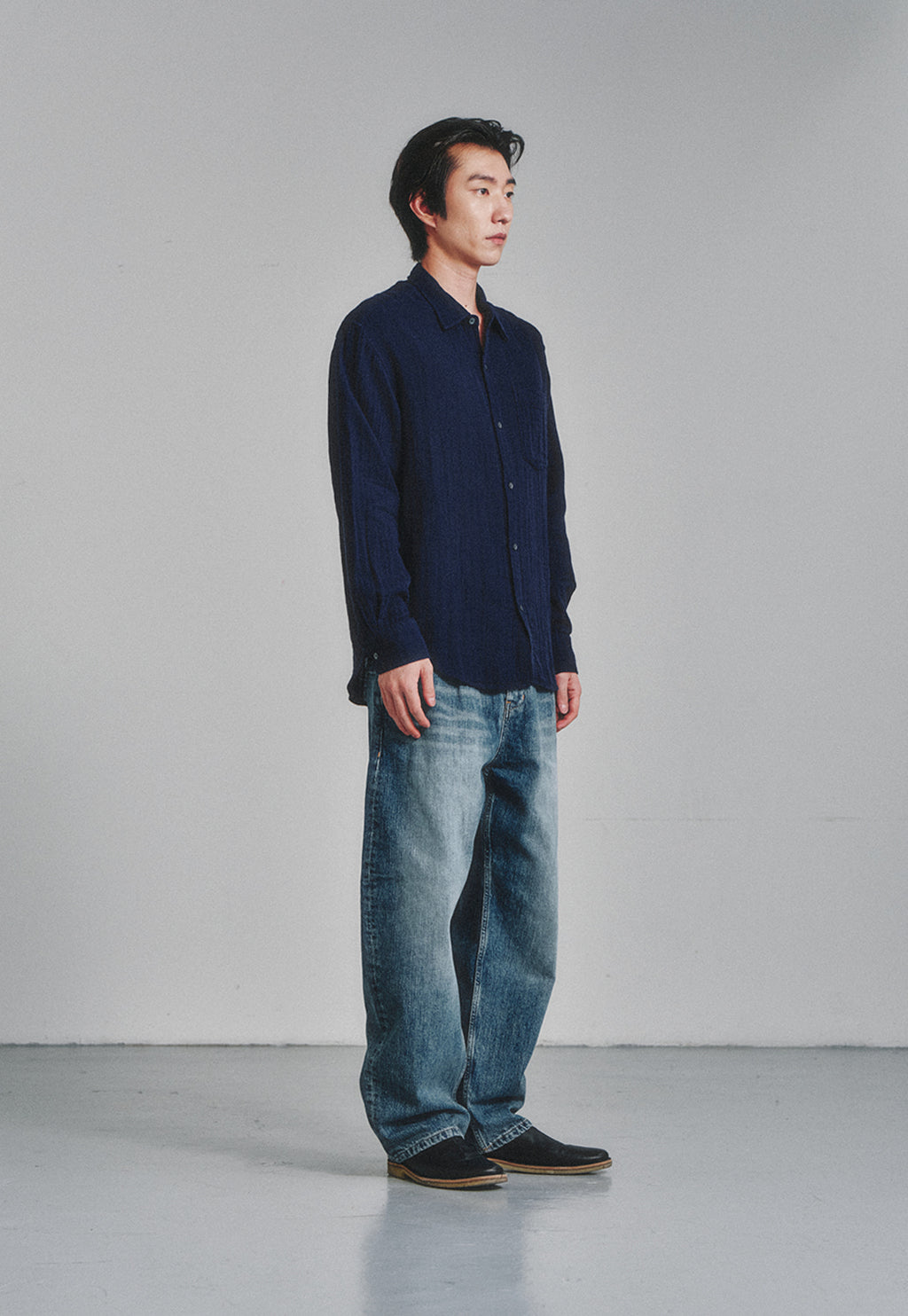 Art if acts - One Tuck Curve Denim Pants (Washed Blue) product image 3 | TRAB K-Fashion Australia