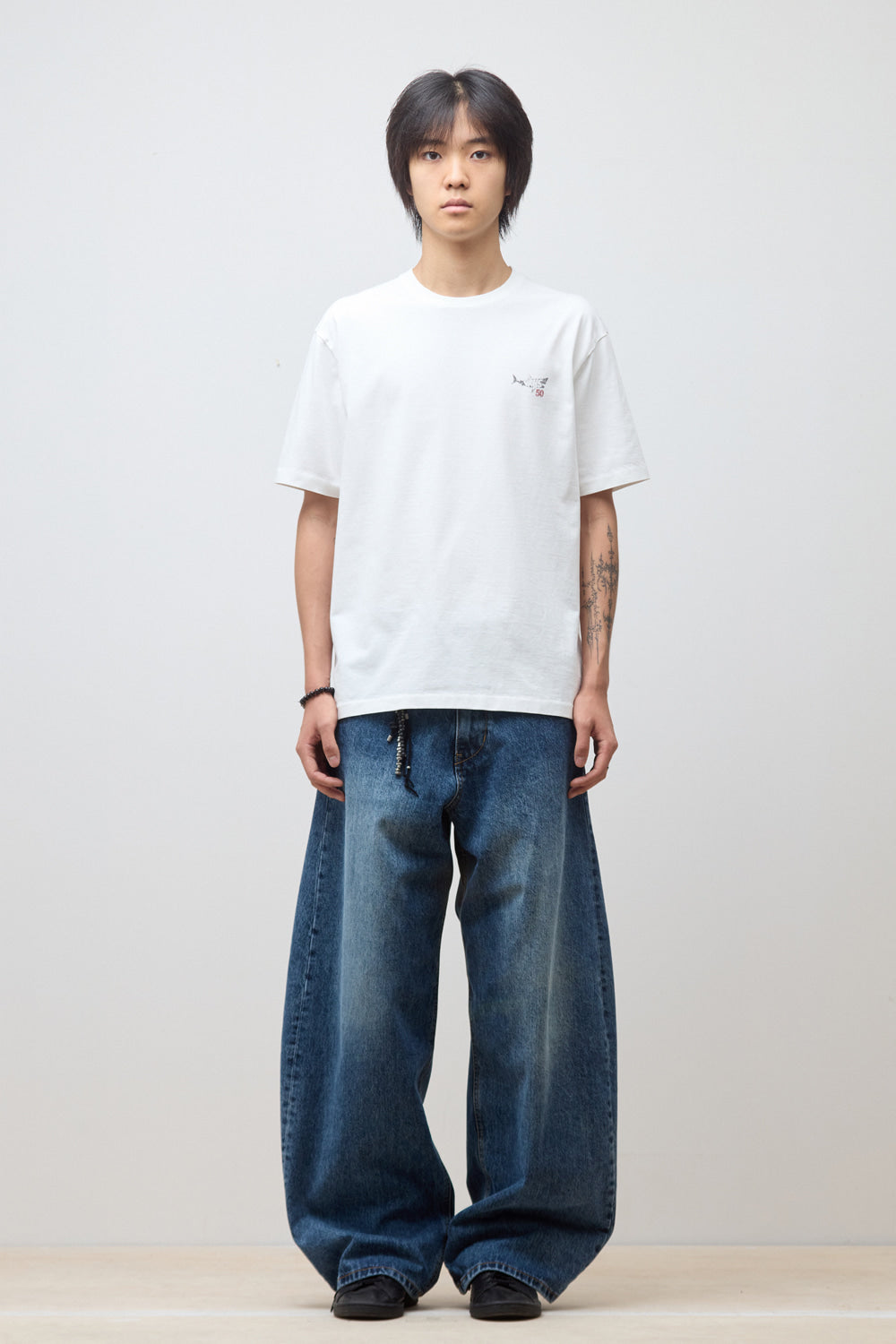 Hatchingroom - Jaws 50th Tee (White) product image 5 | TRAB K-Fashion Australia