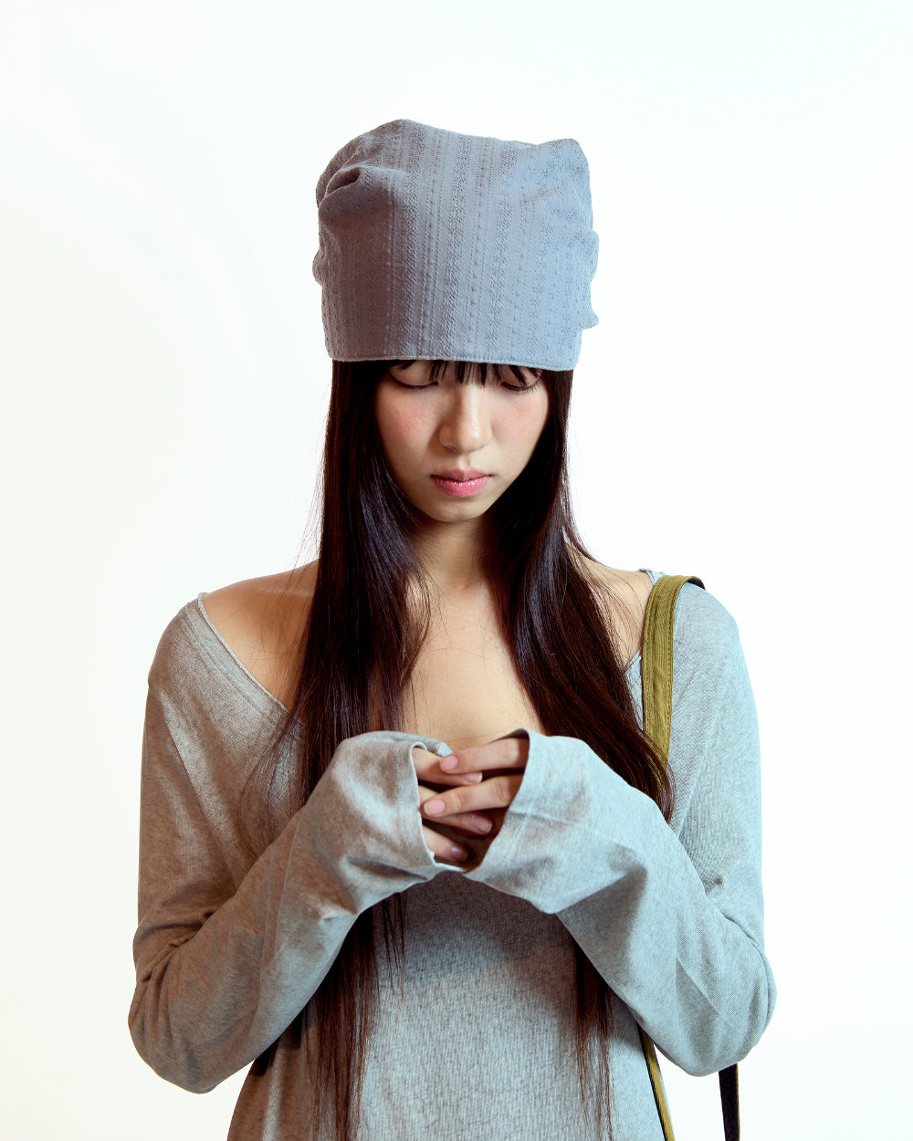 Coyseio - Button Reversible Scarf (Charcoal) product image 4 | TRAB K-Fashion Australia