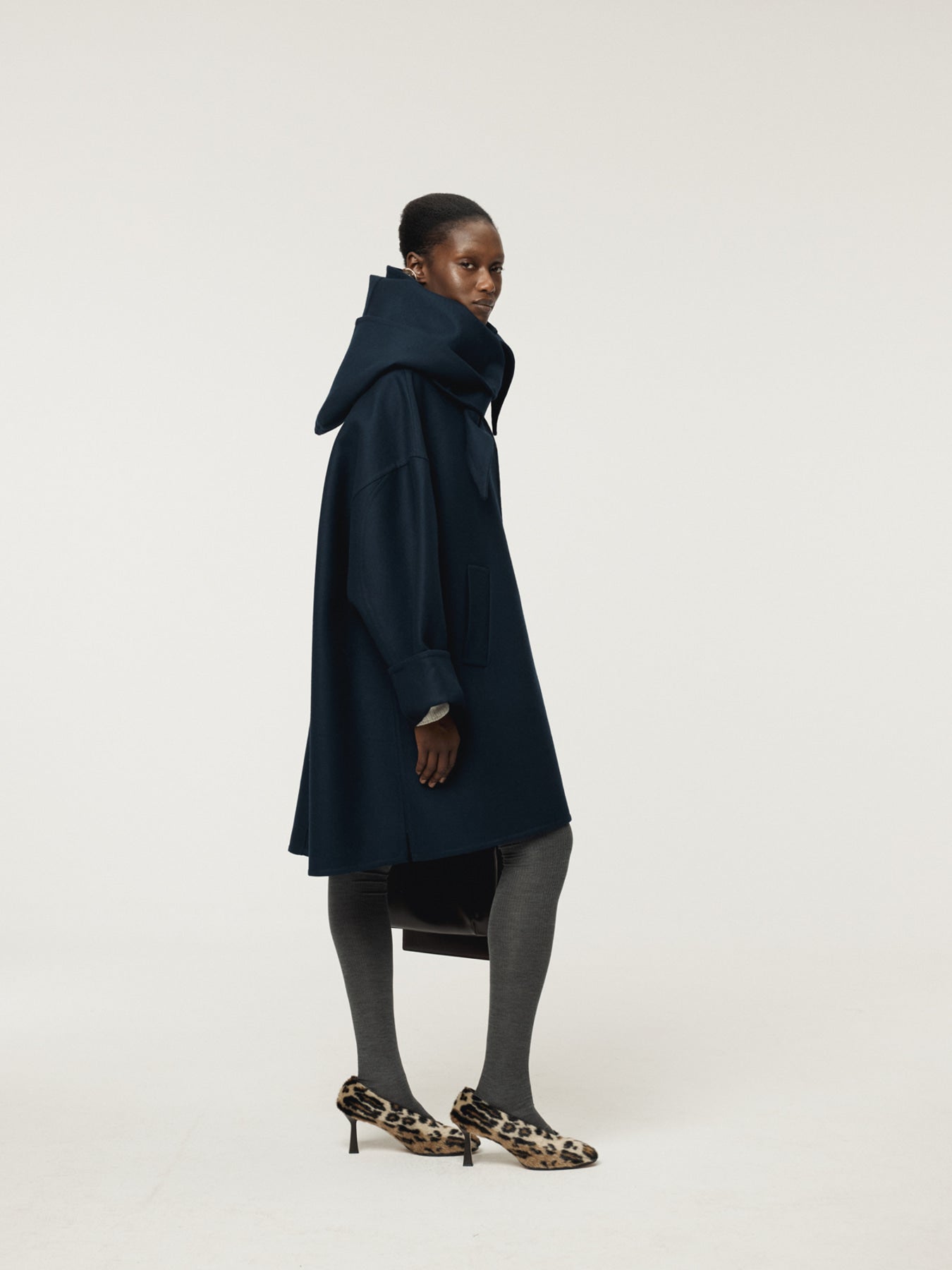 Recto - Oversized Handmade Hoody Coat (Navy) product image 3 | TRAB K-Fashion Australia