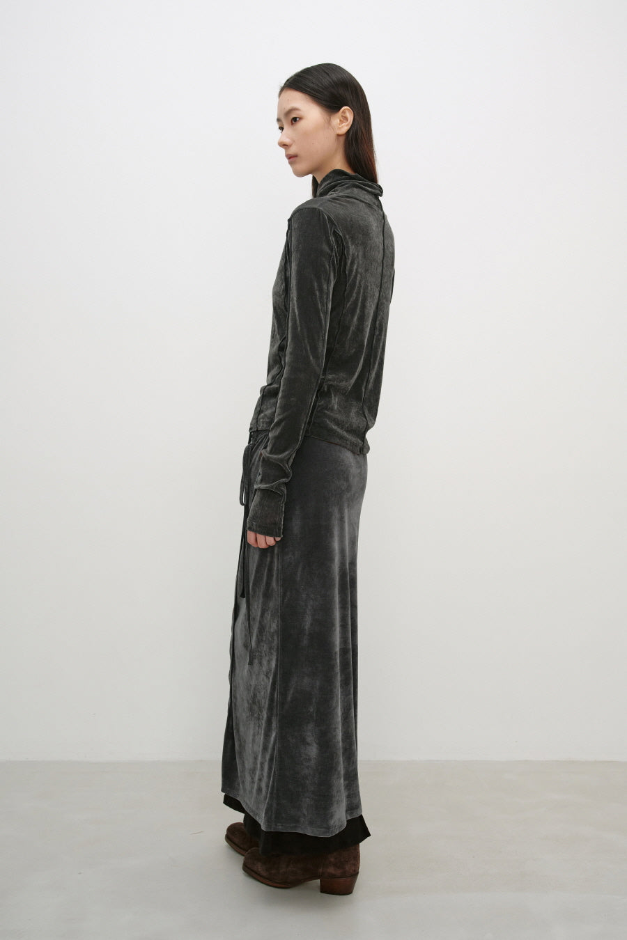 Insilence - Layered Velour Wrap Skirt (Charcoal) product image 6 | TRAB K-Fashion Australia