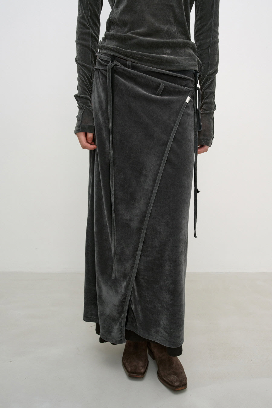 Insilence - Layered Velour Wrap Skirt (Charcoal) product image 3 | TRAB K-Fashion Australia