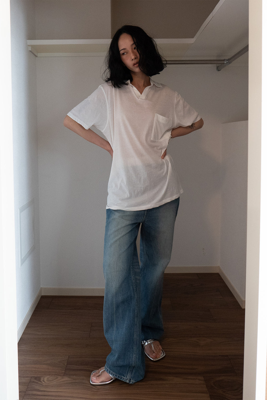 Deinet - Vintage Collar T-Shirt (White) product image 5 | TRAB K-Fashion Australia