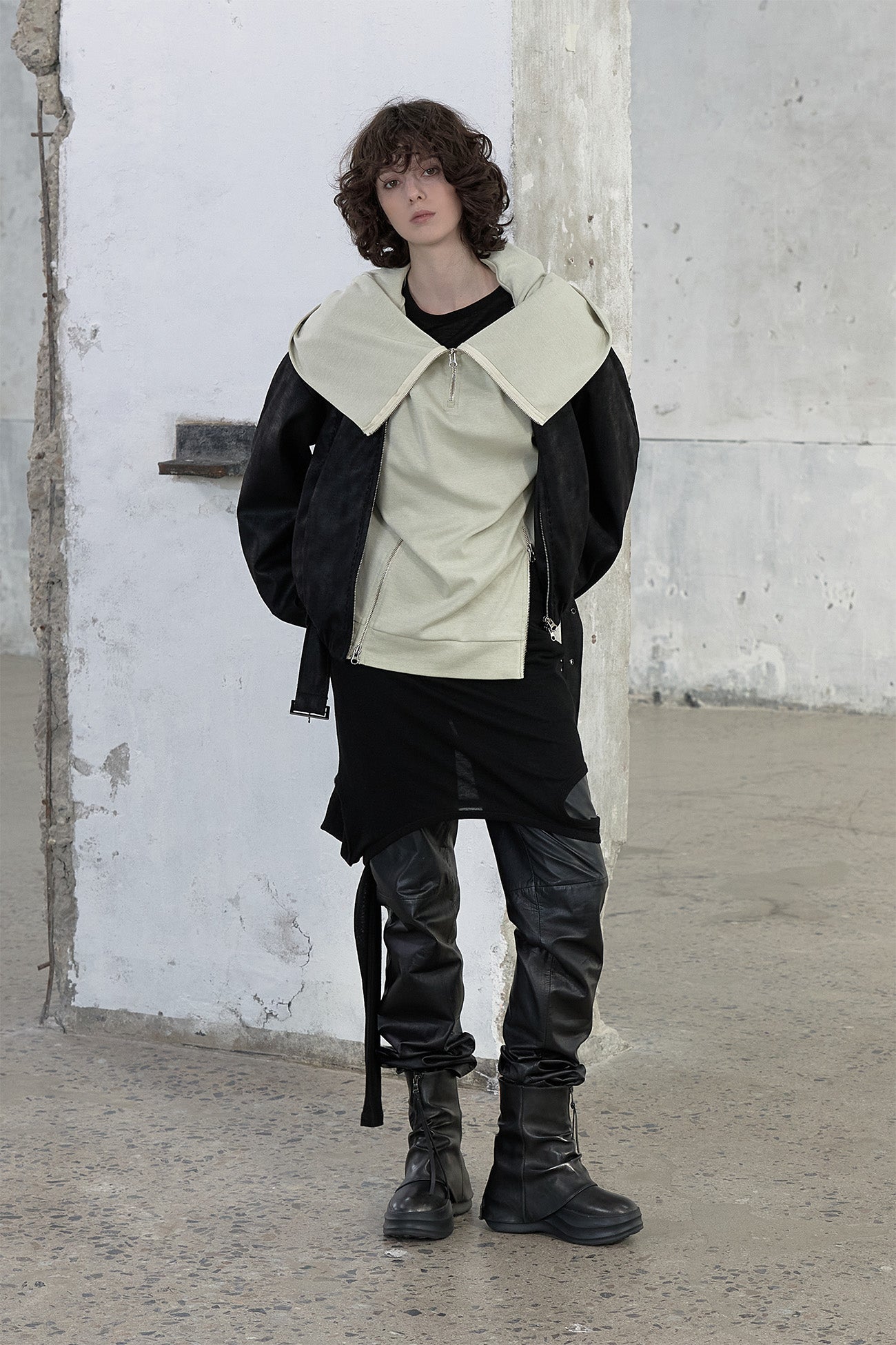 Deinet - Stitch Bomber Jumper (Black) product image 4 | TRAB K-Fashion Australia