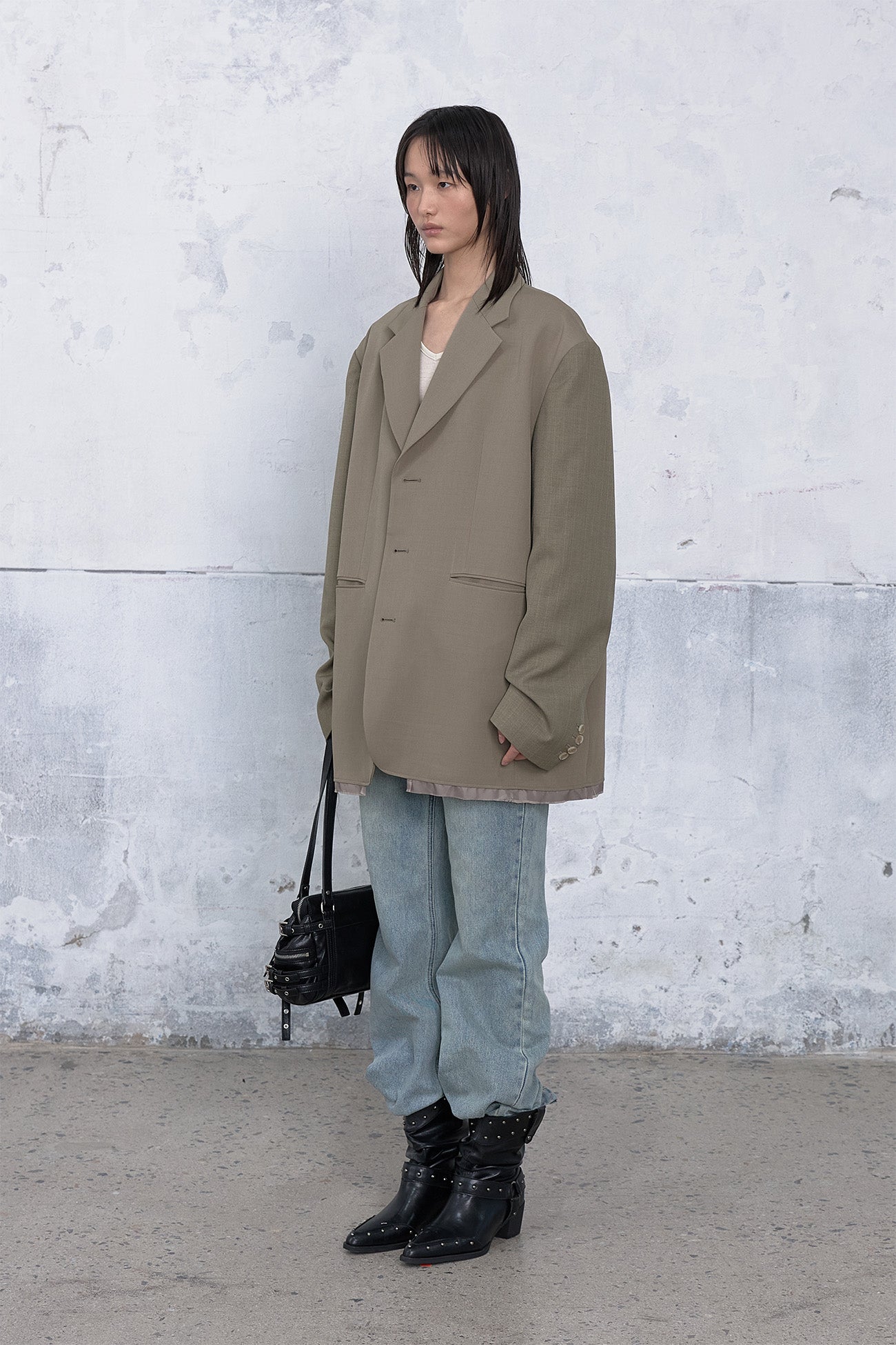 Deinet - Lowcut Blazer (Khaki Beige) product image 2 | TRAB K-Fashion Australia