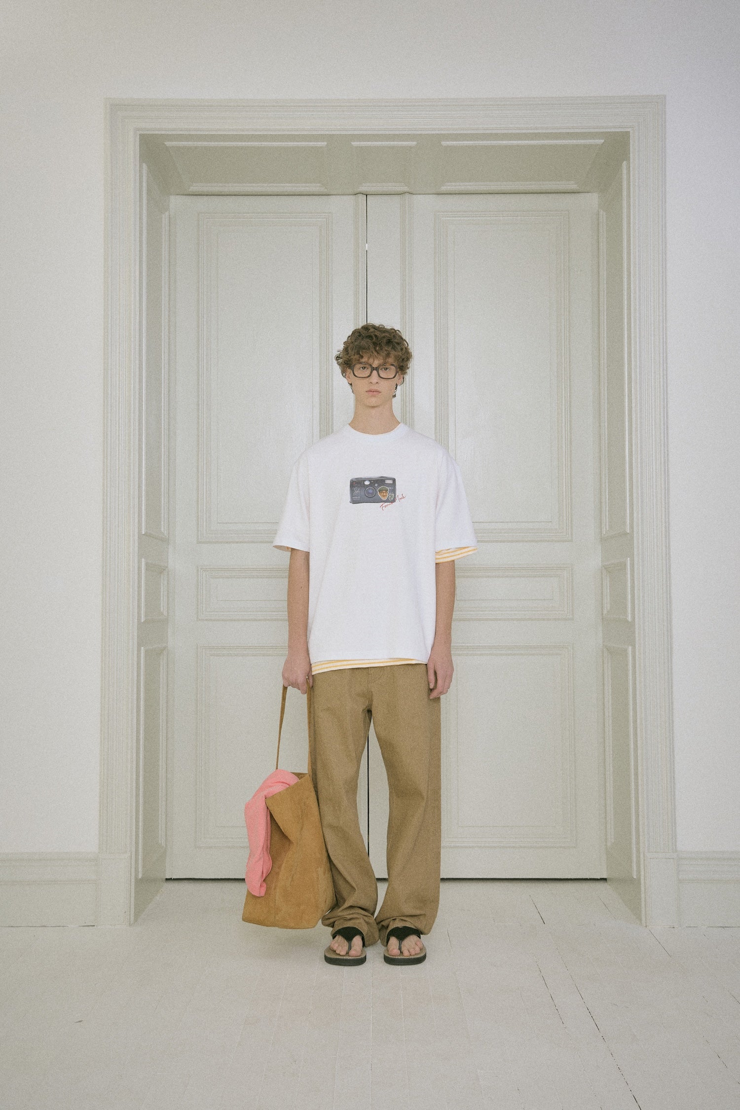 STU - Camera Printing T-Shirt (White) product image 1 | TRAB K-Fashion Australia