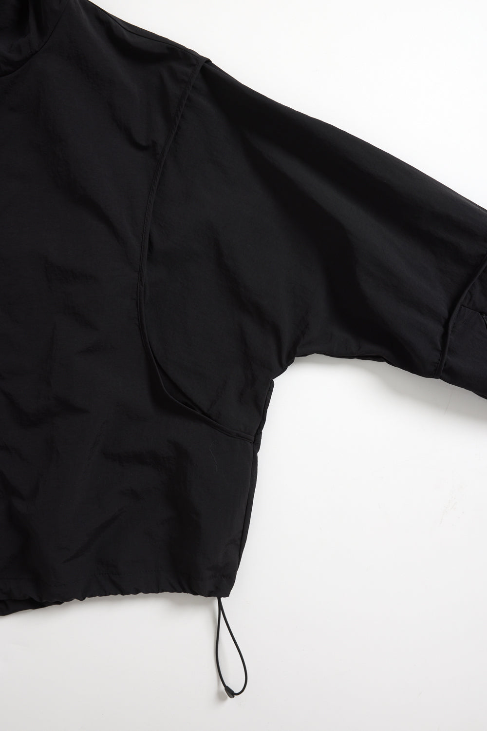 Hatchingroom - Crop Windbreaker (Black) product image 4 | TRAB K-Fashion Australia