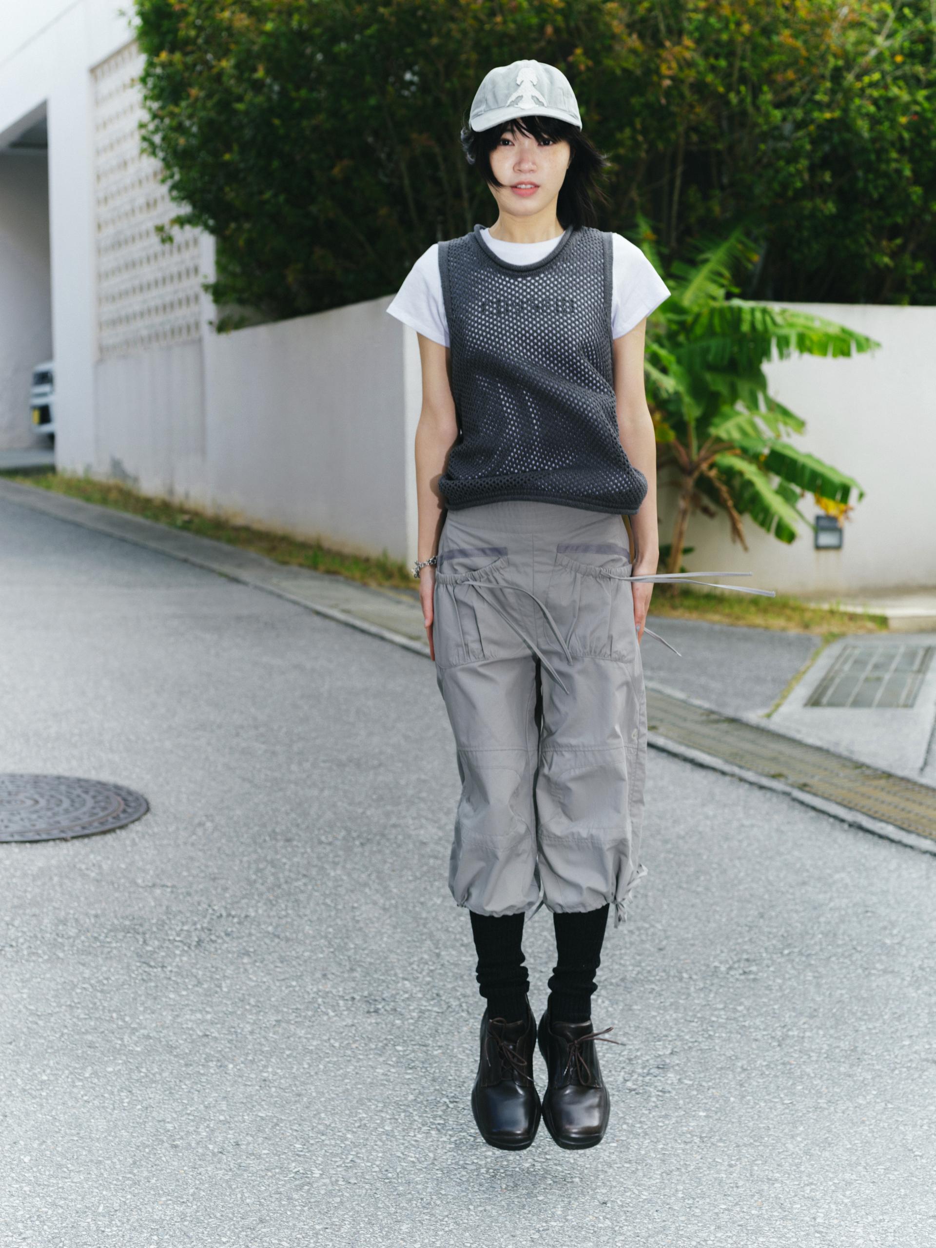 Coyseio - Scasi Sleeveless Knit (Charcoal) product image 3 | TRAB K-Fashion Australia
