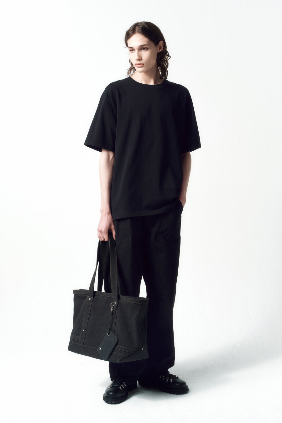 Insilence - Back Print Logo T-Shirt (Black) product image 6 | TRAB K-Fashion Australia