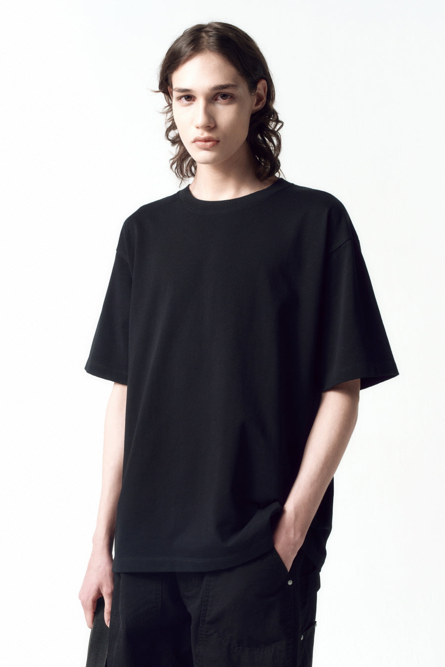 Insilence - Back Print Logo T-Shirt (Black) product image 2 | TRAB K-Fashion Australia