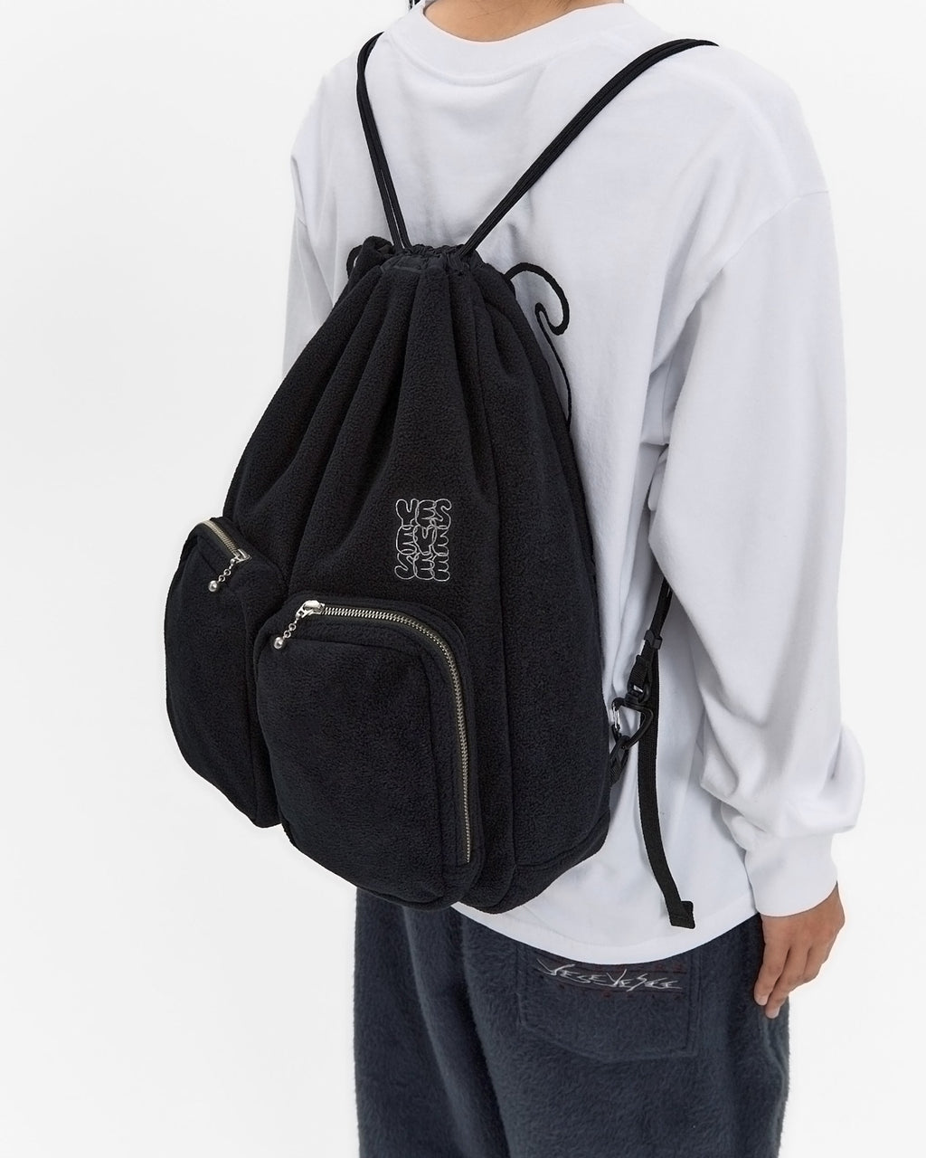 yeseyesee - Fleece Drawstring Sack (Black) product image 11 | TRAB K-Fashion Australia