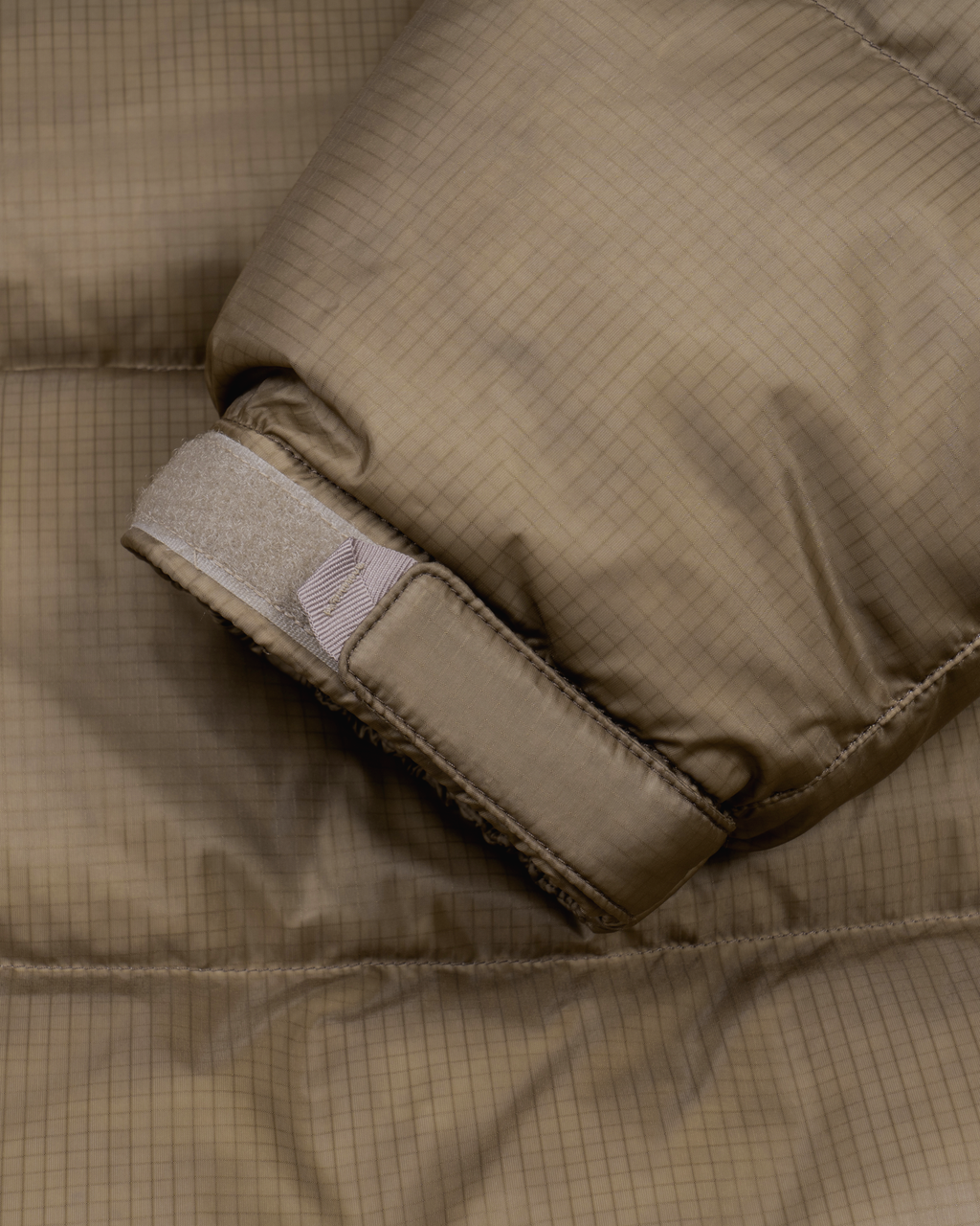 yeseyesee - 5B Fond Down Jacket (Greige) product image 9 | TRAB K-Fashion Australia