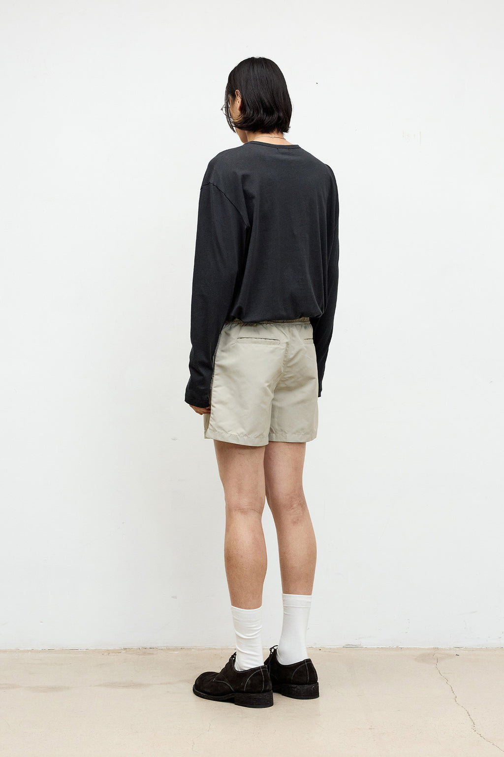 Coor - Lightweight Fingerhole Long Sleeve (Black) product image 4 | TRAB K-Fashion Australia