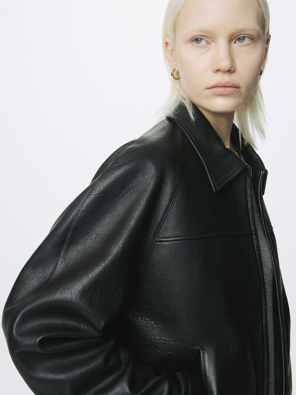 Tonywack - Vintage Lamb Leather Bomber Jacket (Black) product image 3 | TRAB K-Fashion Australia
