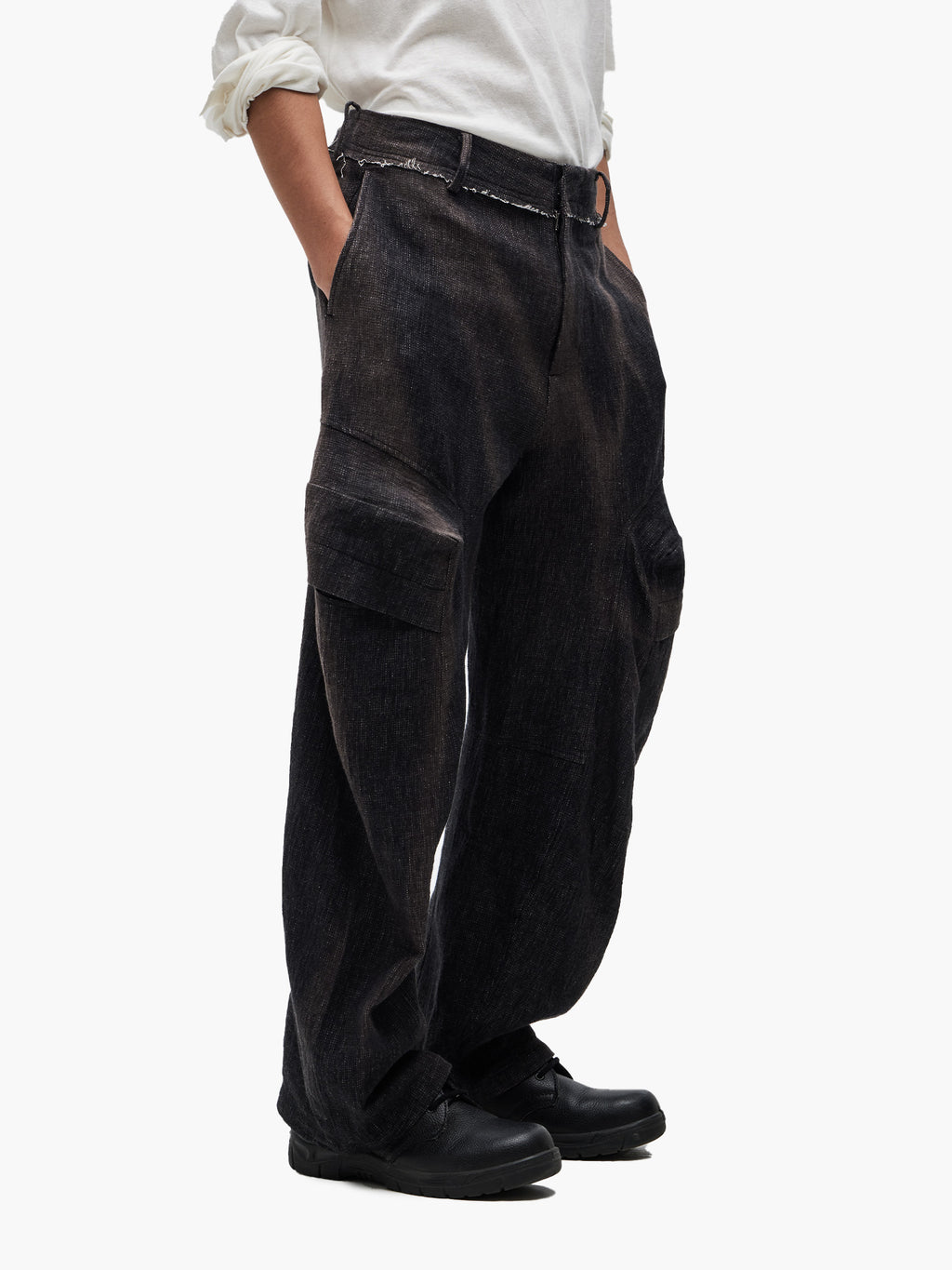 Jiyong Kim - Sun-Bleached 3D-Pocket Trousers (Black) product image 4 | TRAB K-Fashion Australia