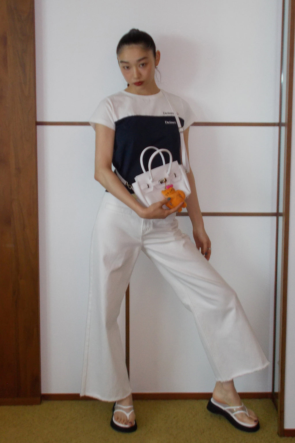 Deinet - Layered Contrast T-Shirt (White) product image 8 | TRAB K-Fashion Australia