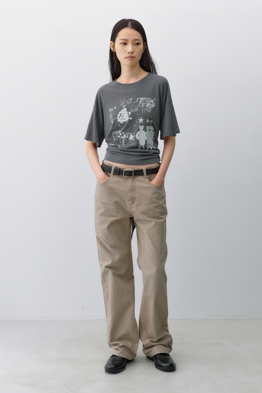 Insilence - Knotted Graphic T-shirt (Charcoal) product image 2 | TRAB K-Fashion Australia