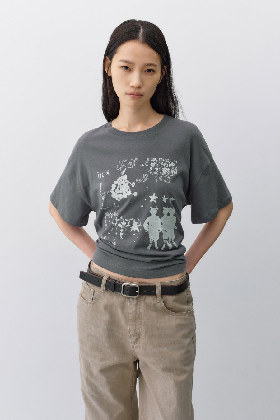 Insilence - Knotted Graphic T-shirt (Charcoal) product image 1 | TRAB K-Fashion Australia