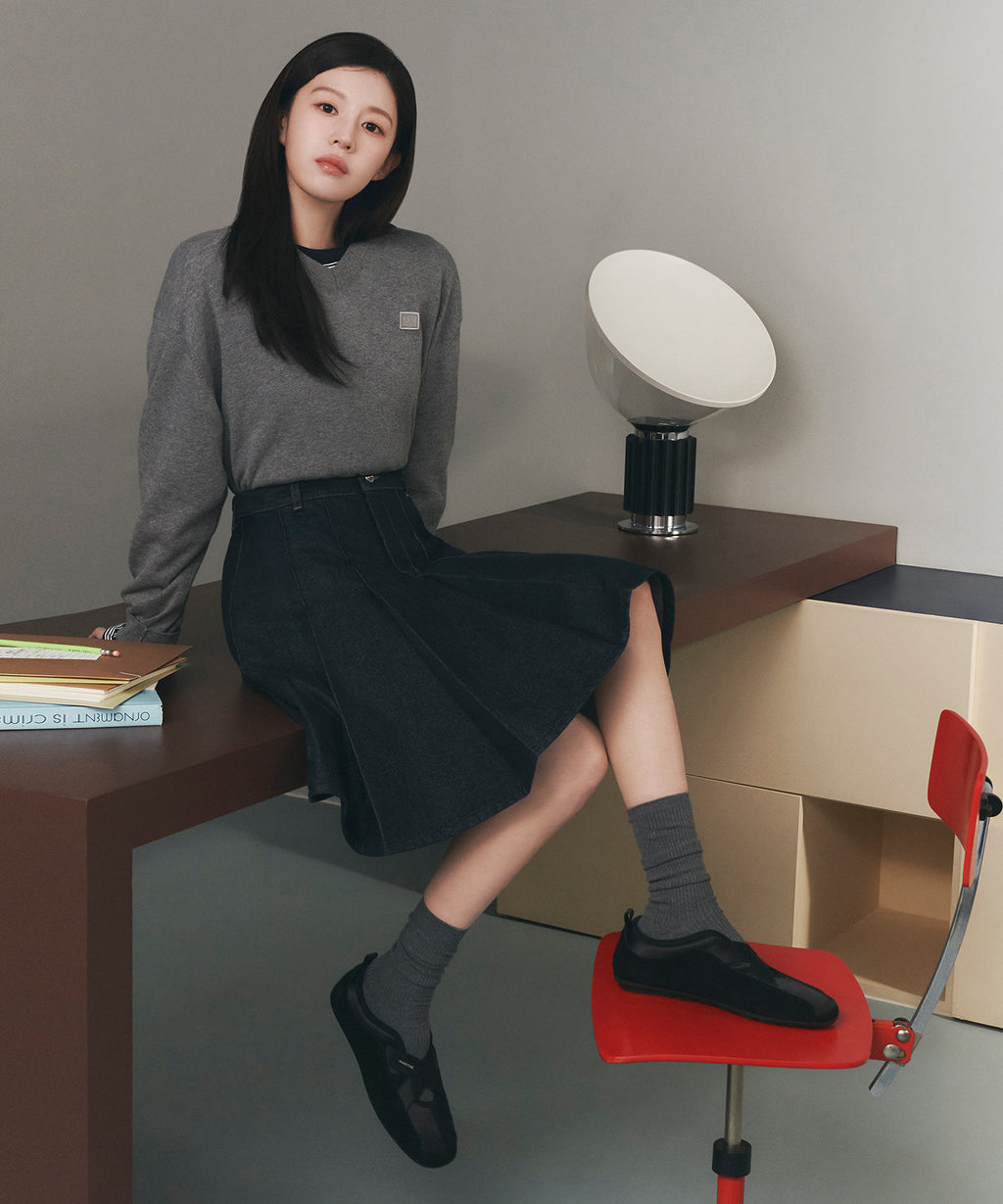 Marithe & Francois Girbaud - Denim Pleated Midi Skirt (Indigo) product image 3 | TRAB K-Fashion Australia