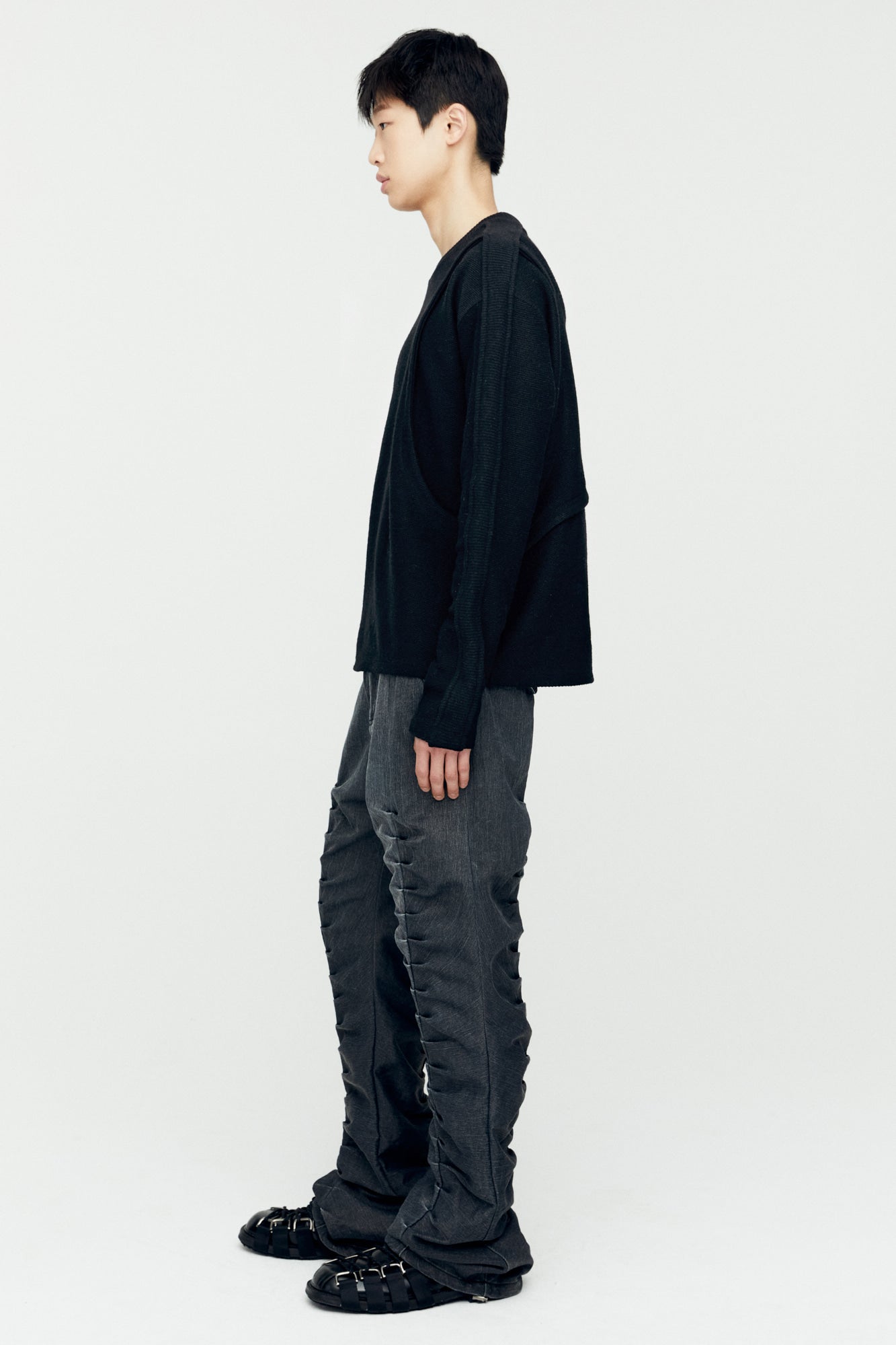 Andersson Bell - Rivoli Washed Tuck Pants (Washed Black) product image 6 | TRAB K-Fashion Australia