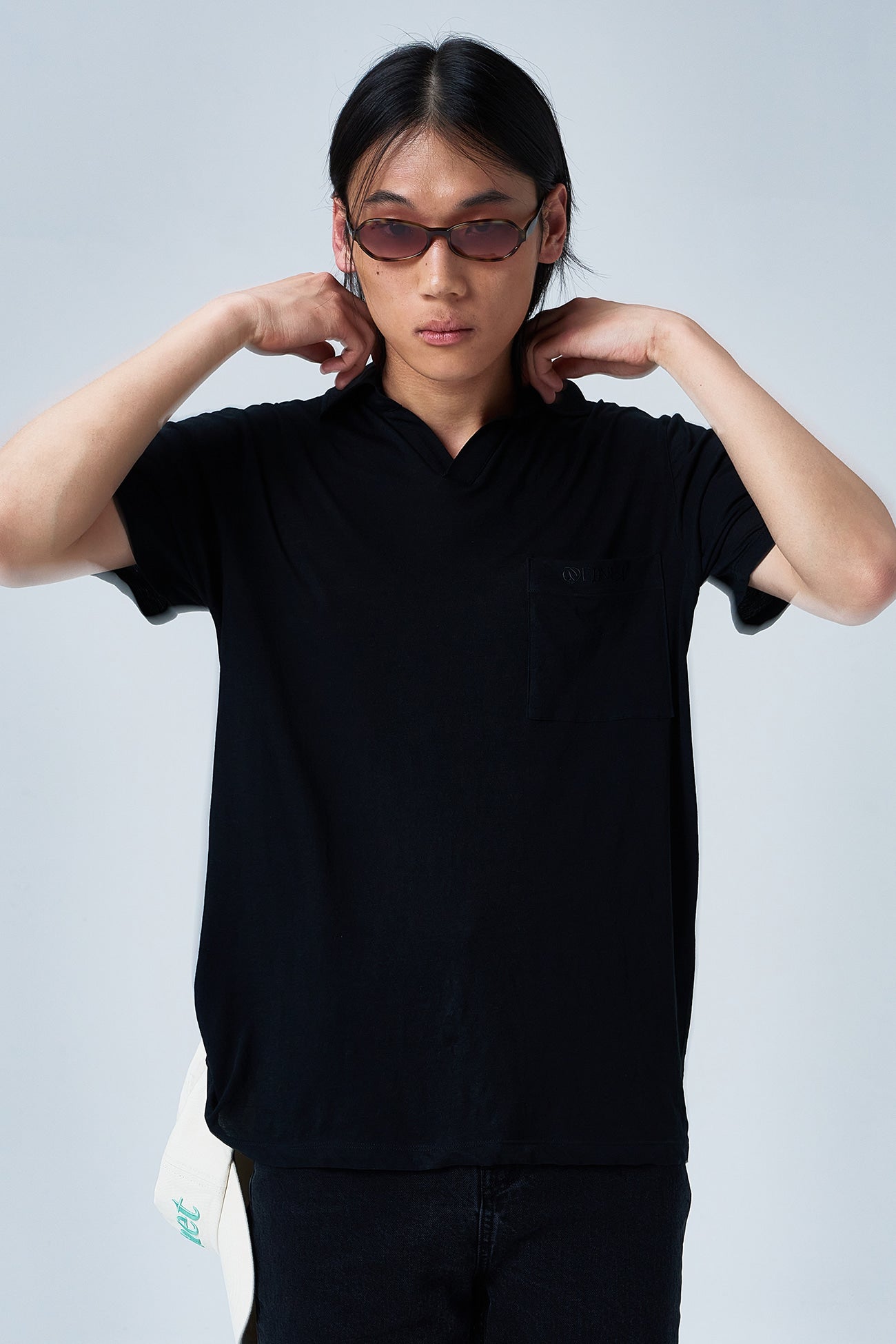 Deinet - Vintage Collar T-Shirt (Black) product image 6 | TRAB K-Fashion Australia