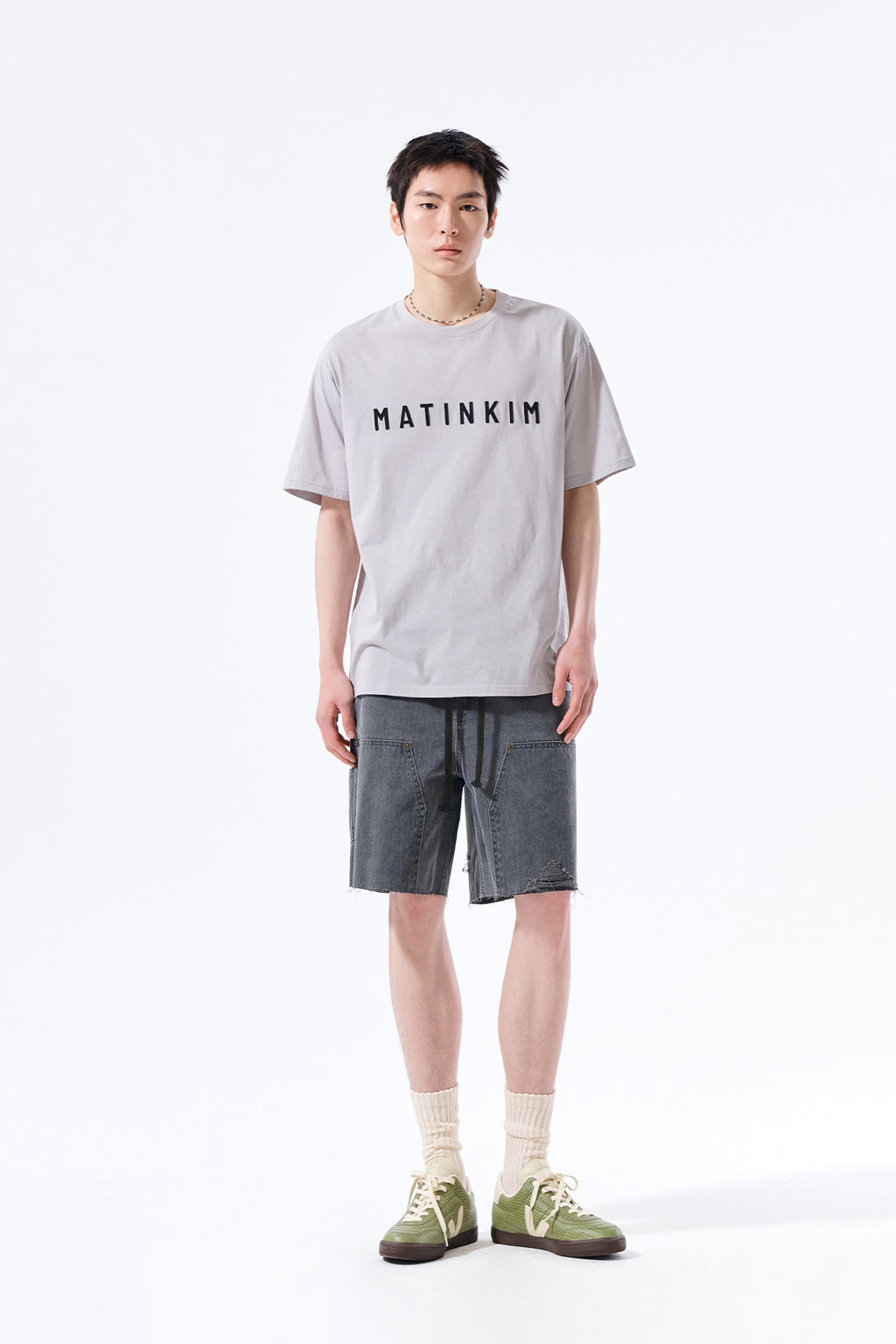 Matin Kim - Heringbone Raw Cut Denim Shorts (Grey) product image 15 | TRAB K-Fashion Australia