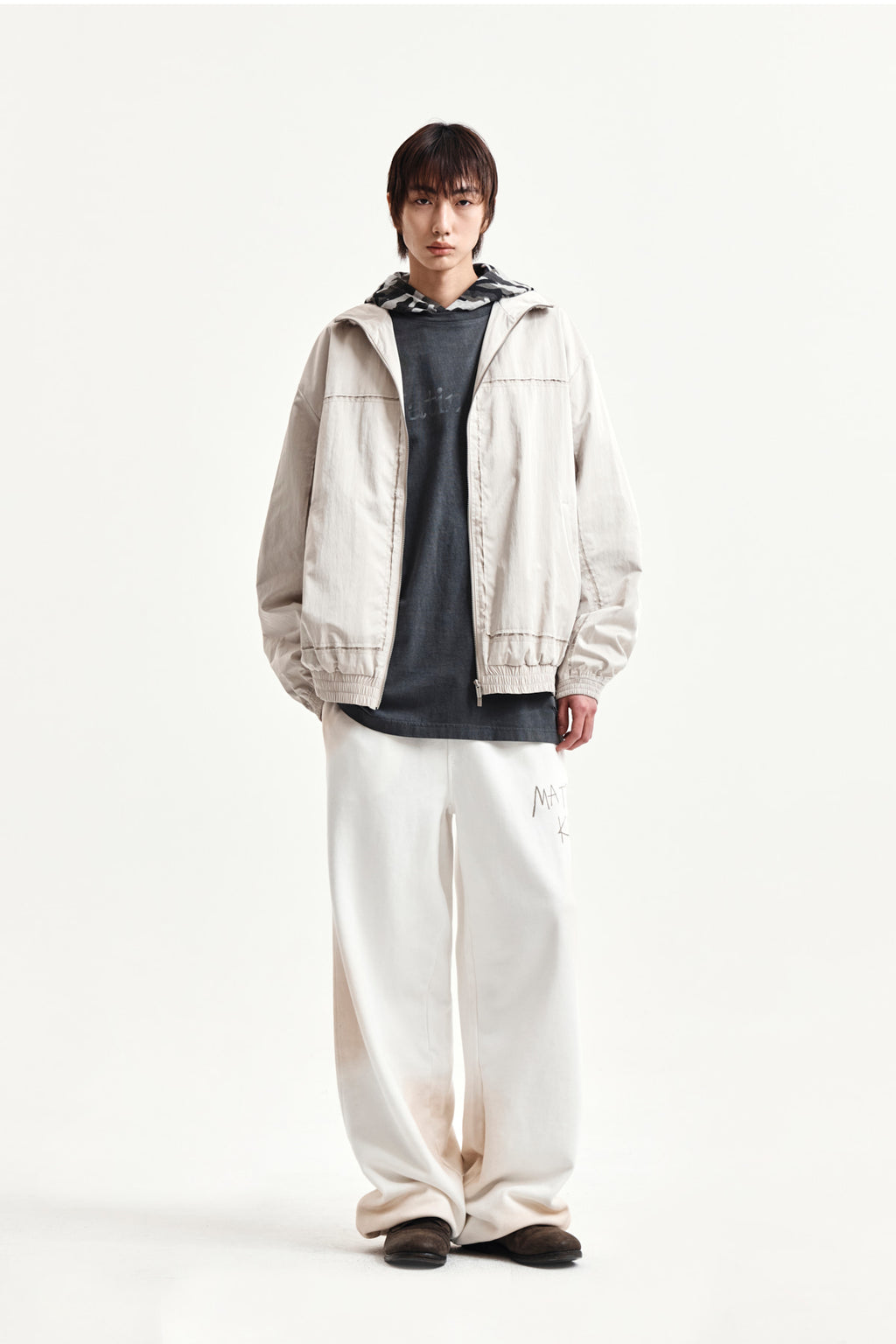Matin Kim - Vintage Washed Logo Sweatpants (Ivory) product image 13 | TRAB K-Fashion Australia