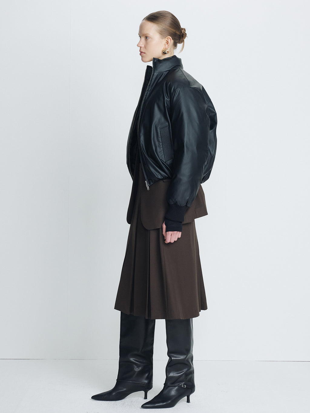Tonywack - Cropped Padded Jacket (Black) product image 2 | TRAB K-Fashion Australia
