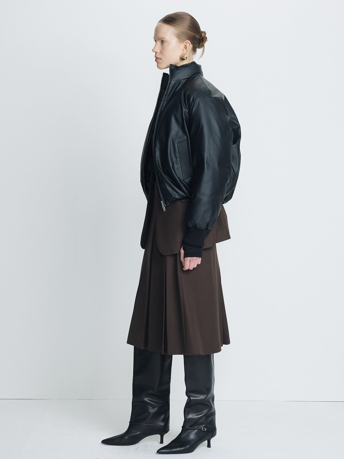Tonywack - Cropped Padded Jacket (Black) product image 2 | TRAB K-Fashion Australia