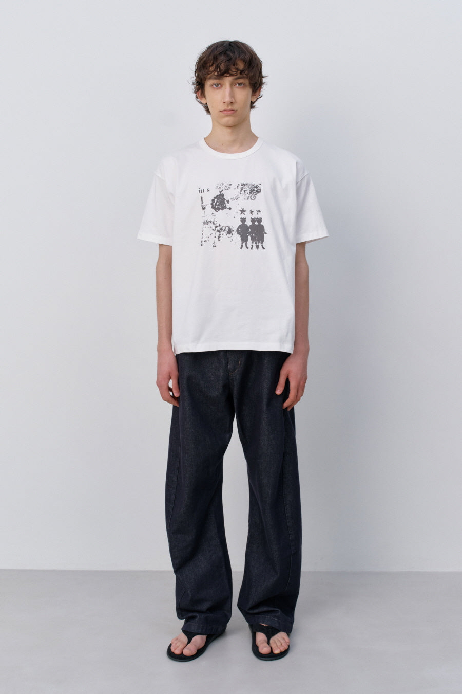 Insilence - Knotted Graphic T-shirt (White) product image 1 | TRAB K-Fashion Australia