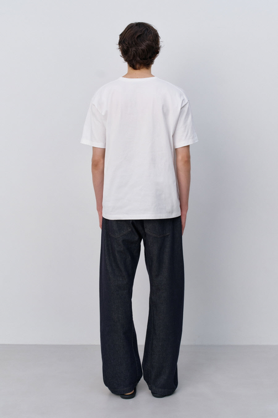 Insilence - Knotted Graphic T-shirt (White) product image 4 | TRAB K-Fashion Australia