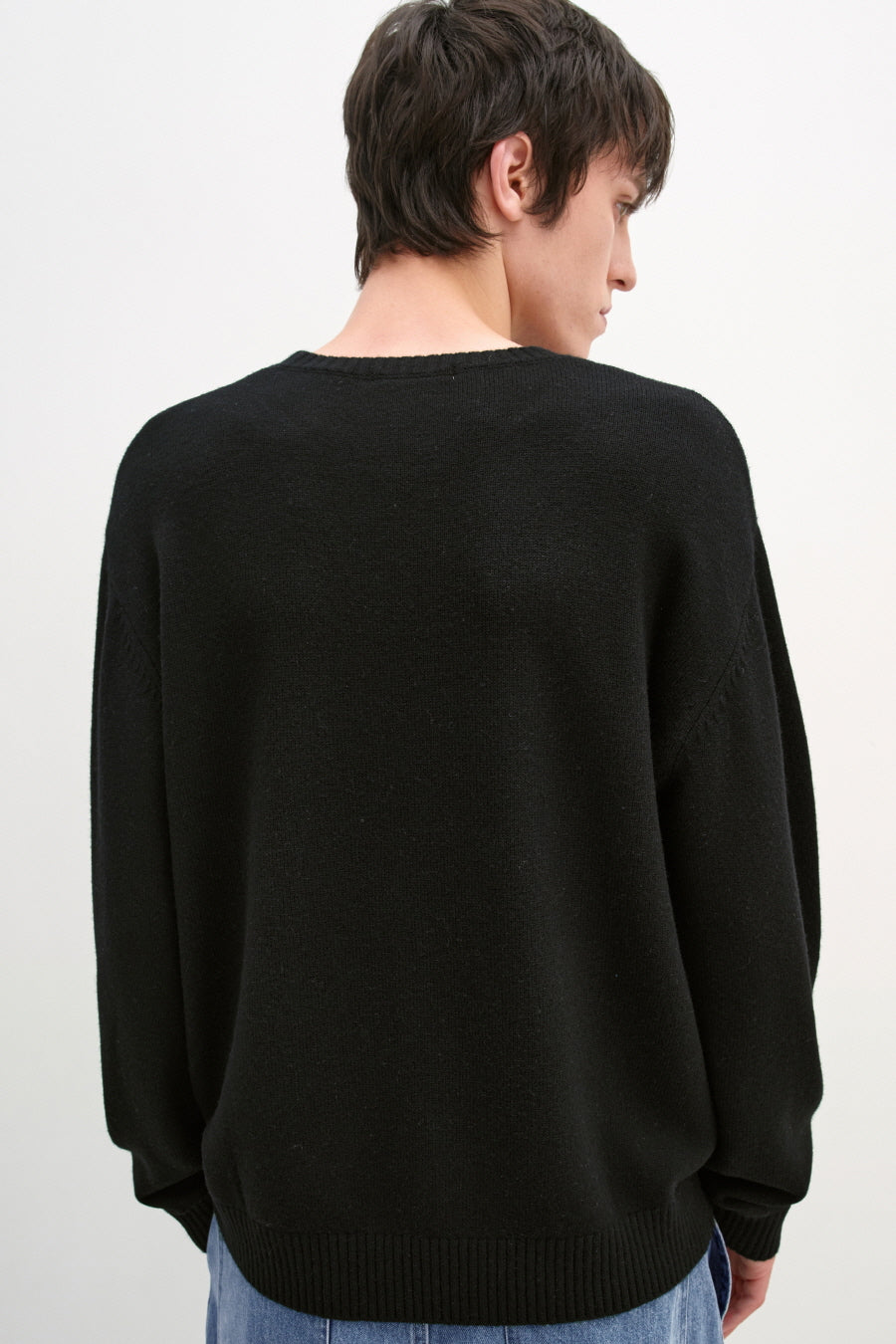 Insilence - Gusset Wool Crew Neck Pullover (Black) product image 2 | TRAB K-Fashion Australia