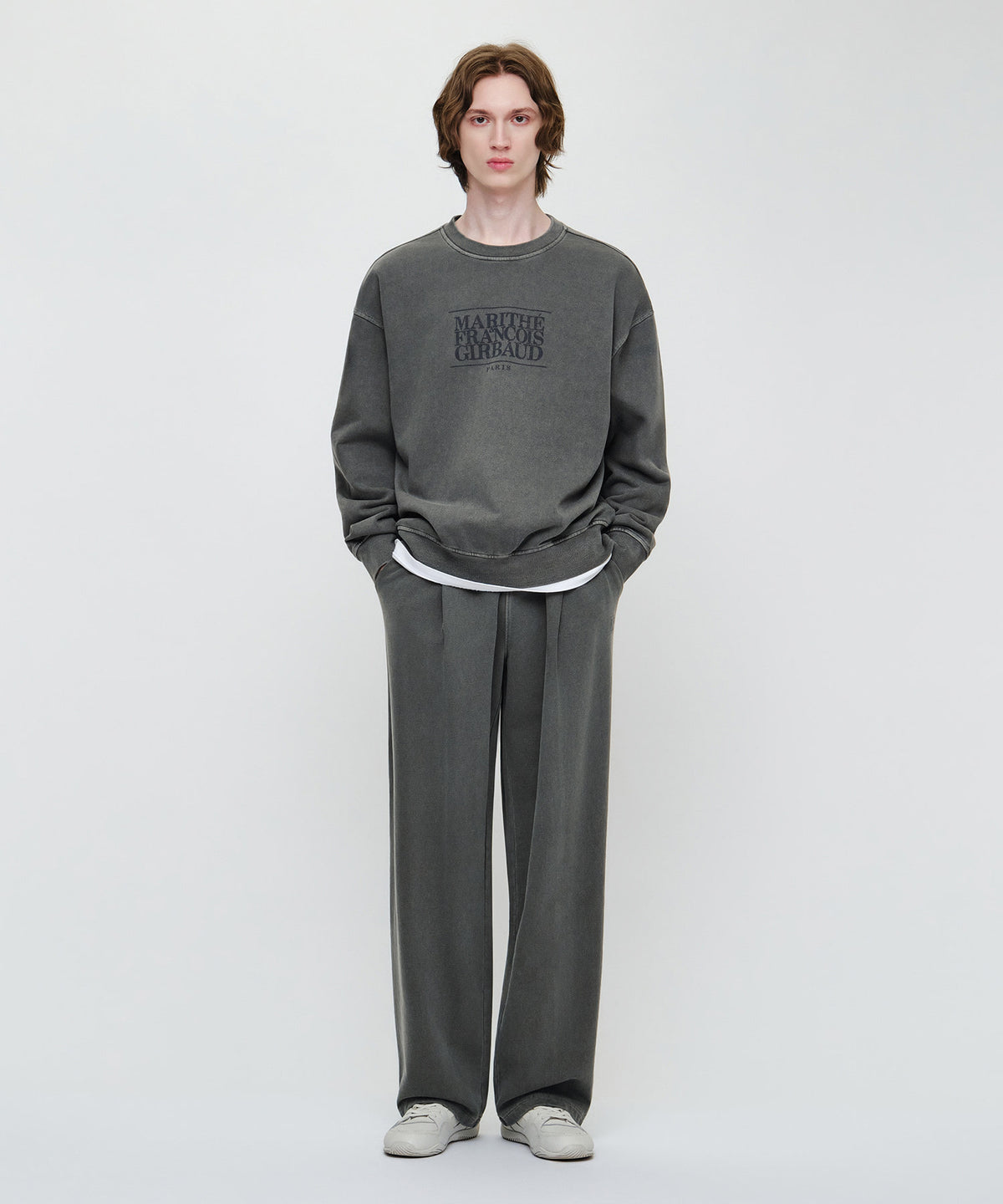 Marithe & Francois Girbaud - Crack Classic Logo Dyeing One Tuck Wide Sweat Pants (Charcoal) product image 3 | TRAB K-Fashion Australia