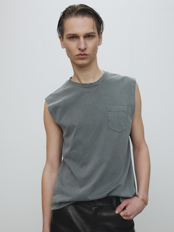 Tonywack - Garment-Dyed Patch Pocket Sleeveless (Faded Carbon) product image 4 | TRAB K-Fashion Australia