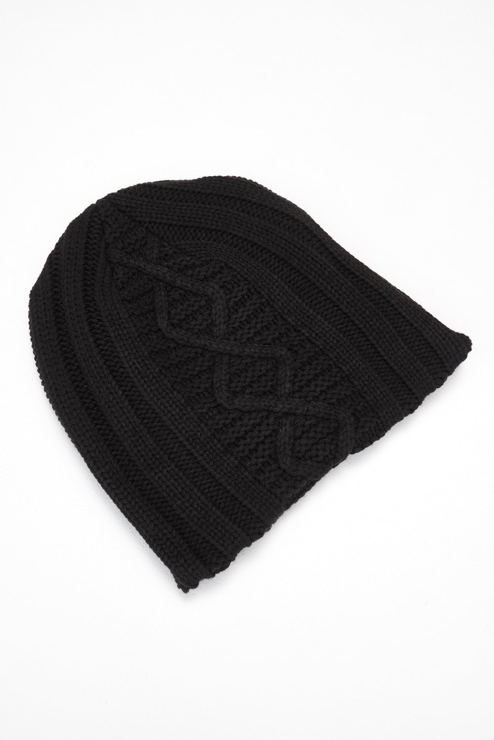 Hatchingroom - Jacquard Big Beanie (Black) product image 4 | TRAB K-Fashion Australia
