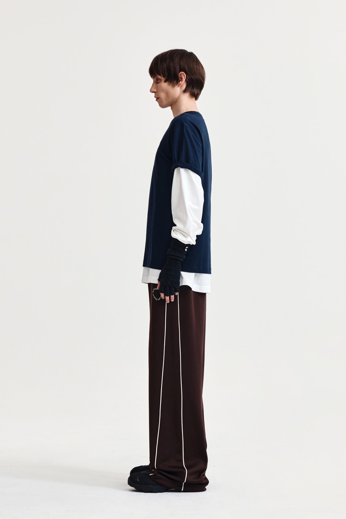 Matin Kim - Wavy Logo Graphic Top (Navy) product image 6 | TRAB K-Fashion Australia