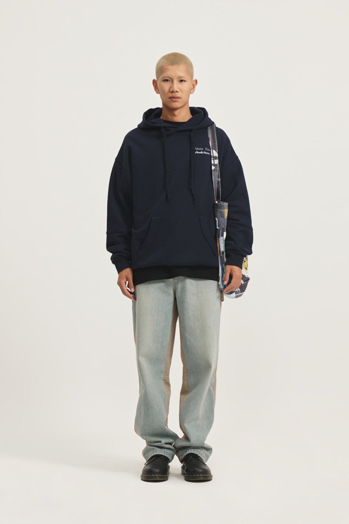 Matin Kim - Peaches Logo Graphic Hoody (Navy) product image 8 | TRAB K-Fashion Australia