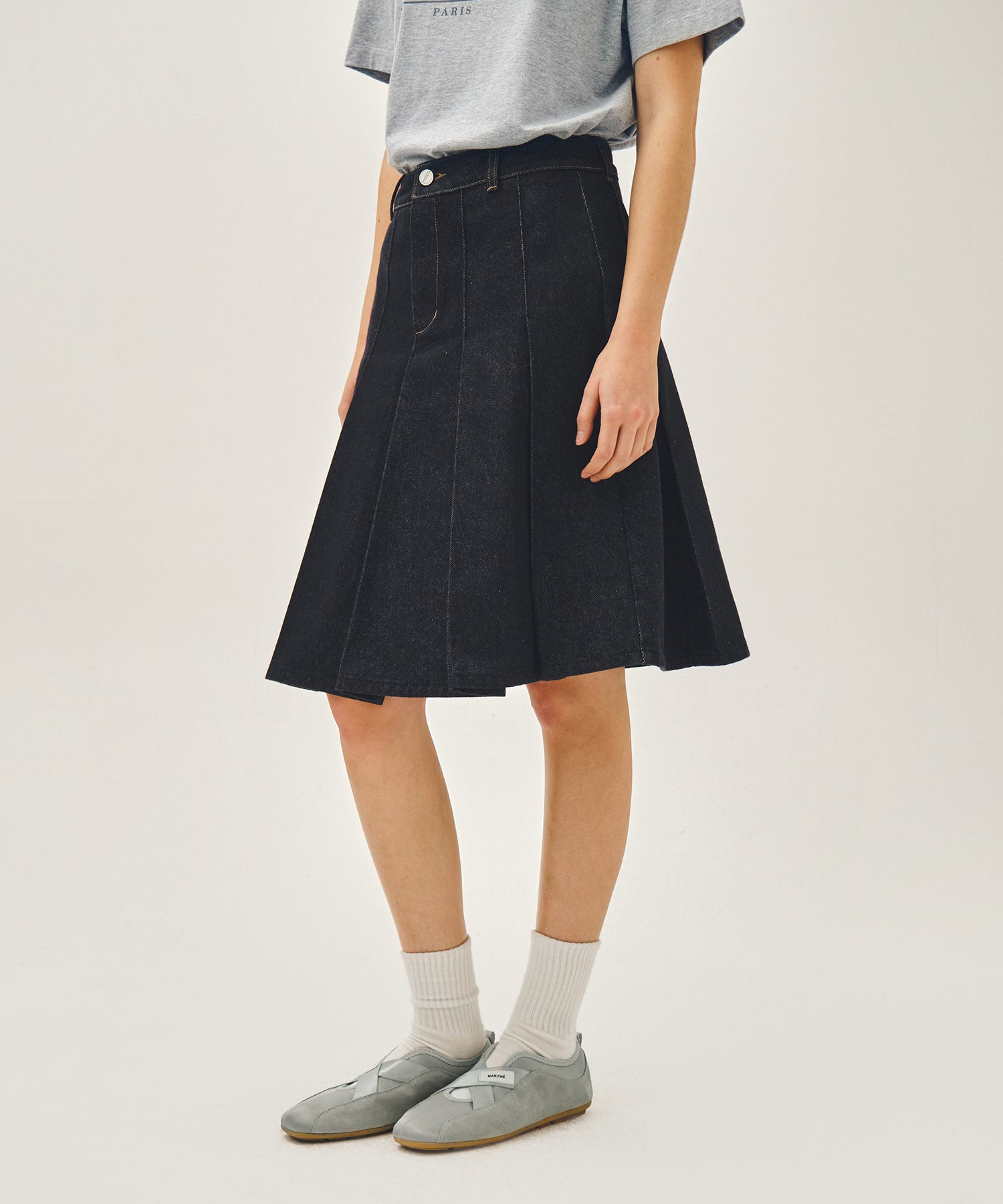 Marithe & Francois Girbaud - Denim Pleated Midi Skirt (Indigo) product image 4 | TRAB K-Fashion Australia