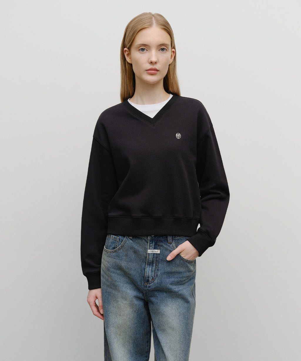 Marithe & Francois Girbaud - Circle Logo V Neck Crop Sweatshirt (Black) product image 1 | TRAB K-Fashion Australia