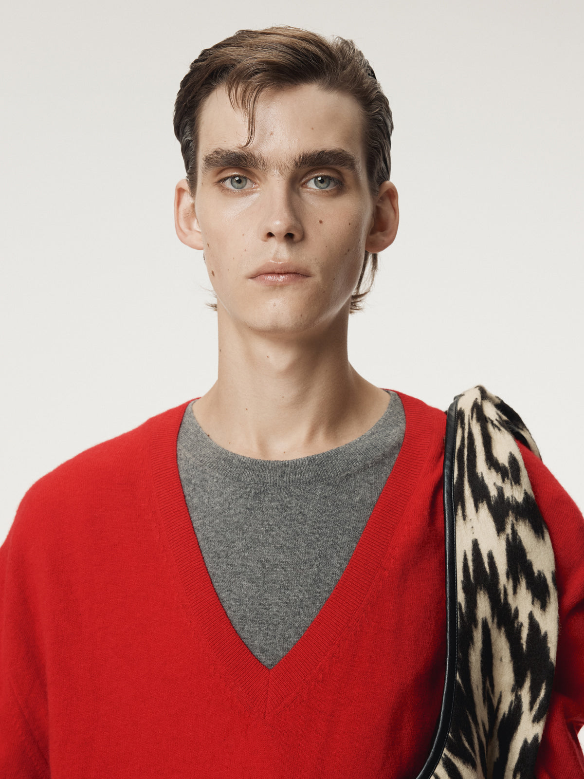 Recto - Contrast Layered V-Neck Knit Top (Red) product image 7 | TRAB K-Fashion Australia