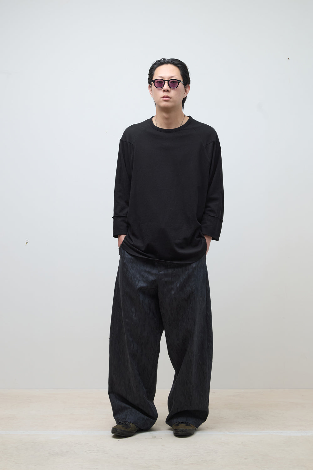 Hatchingroom - Seven Cut Tee (Black) product image 11 | TRAB K-Fashion Australia