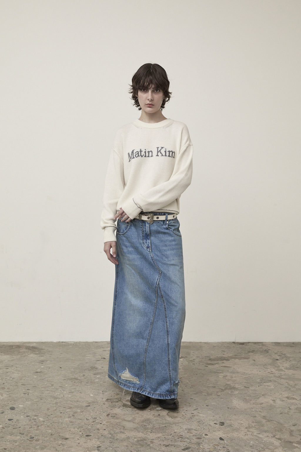 Matin Kim - Color Trim Line Logo Pullover (Ivory) product image 11 | TRAB K-Fashion Australia