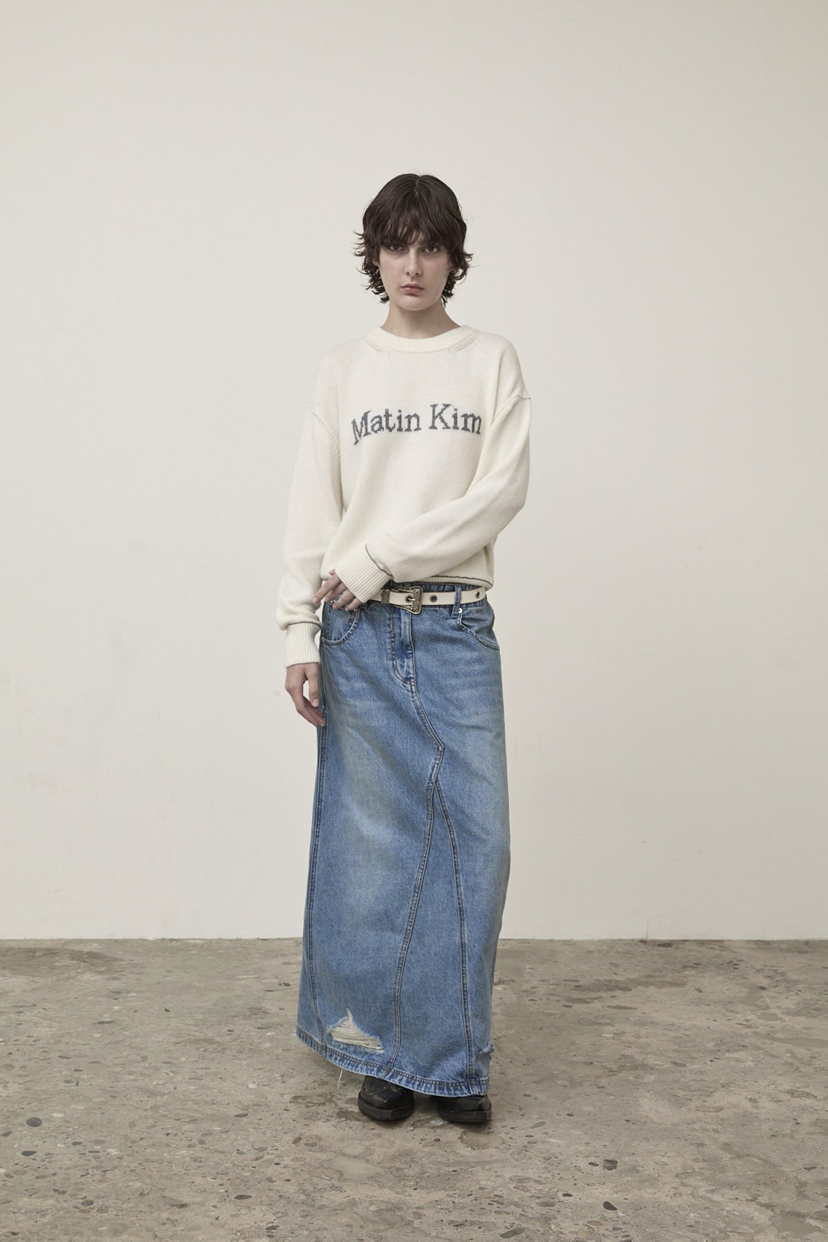 Matin Kim - Color Trim Line Logo Pullover (Ivory) product image 11 | TRAB K-Fashion Australia
